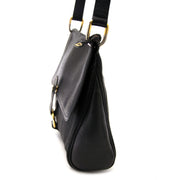 shop safe online for the best price your secondhand Delvaux Toile De Cuire Messenger Bag
