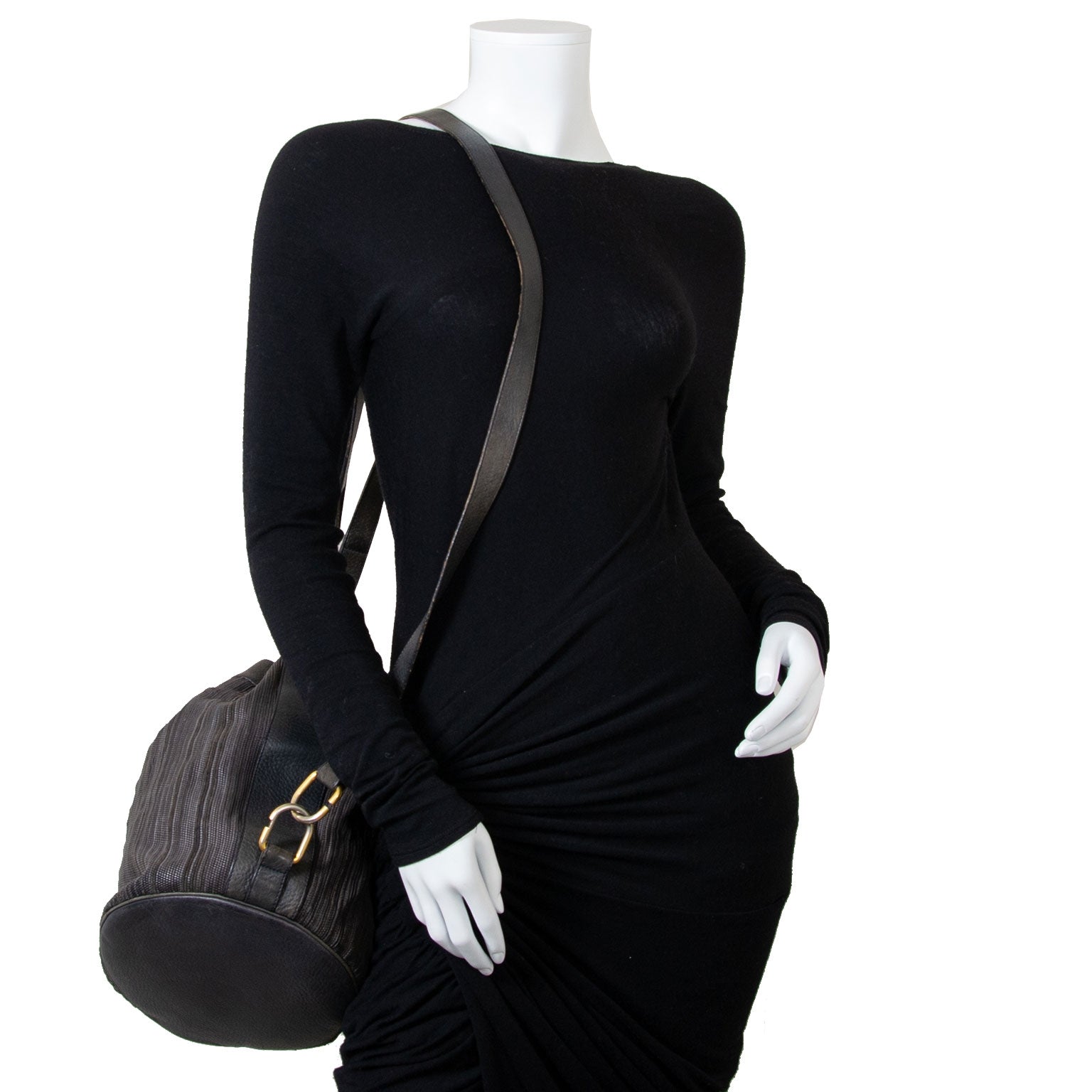 delvaux toile de cuir bucket bag now for sale at labellov vintage fashion webshop belgium