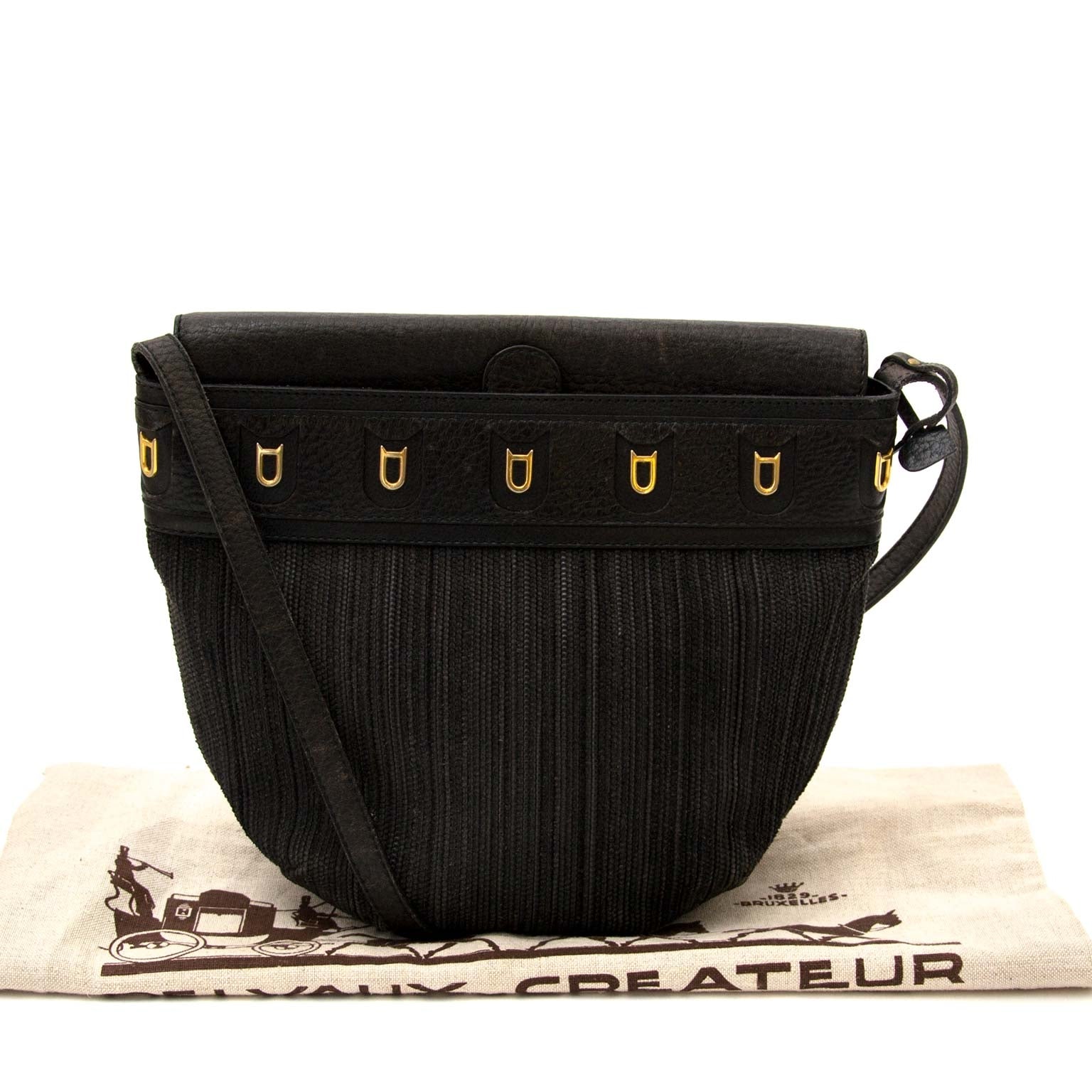 delvaux toile de cuir crossbody bag now for sale at labellov vintage fashion webshop belgium