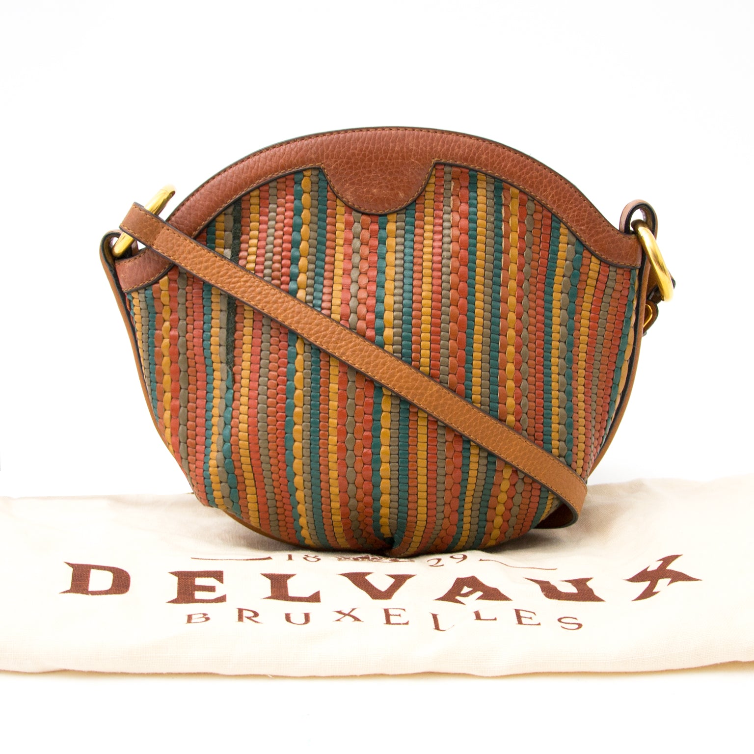 Koop nu veilig een authentieke tweedehands Delvaux toilde de cuir tas op www.labellov.com aan de beste prijs in 2017.