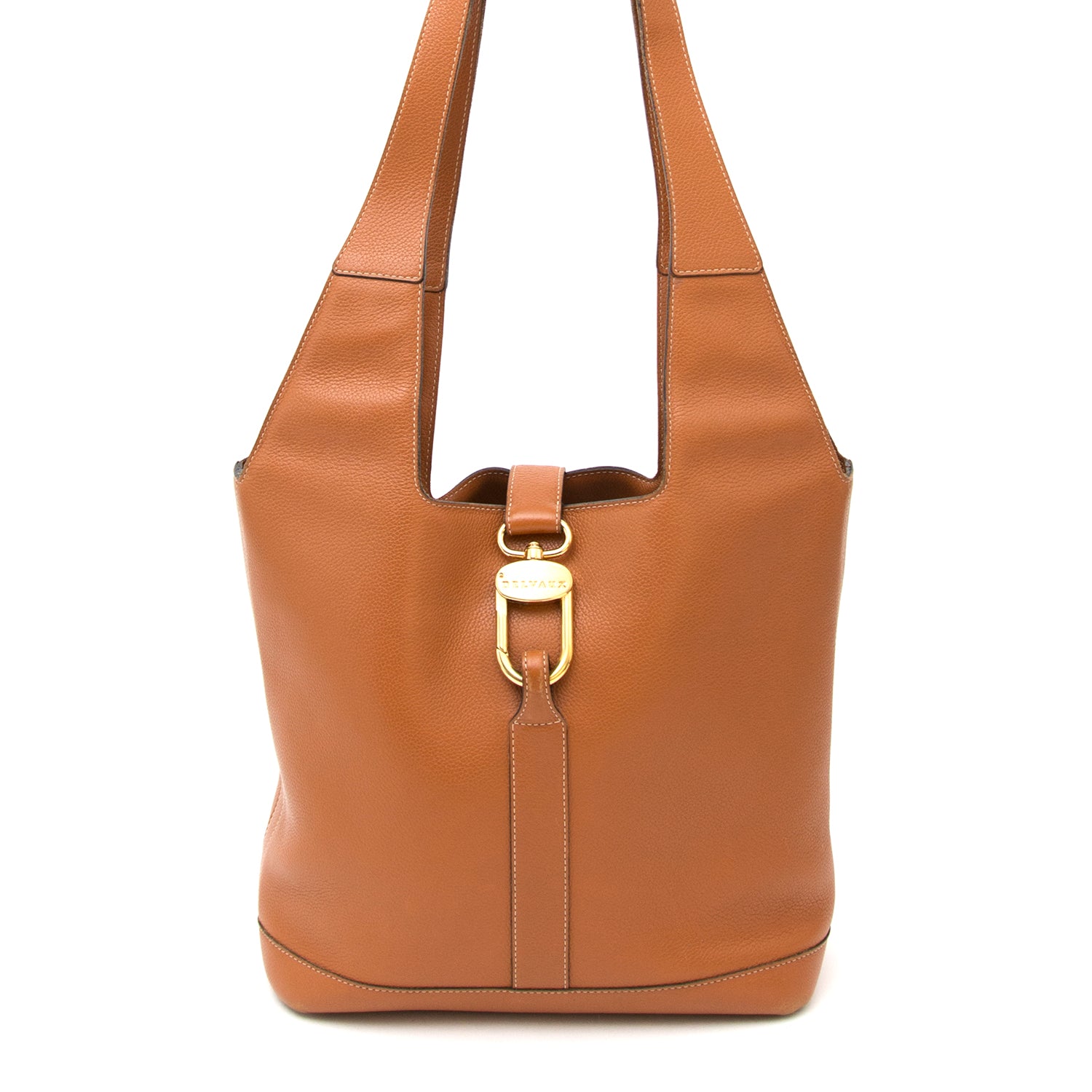 Vintage Delvaux trotteur shoulder bag for the best price at Labellov webshop. Safe and secure online shopping with 100% authenticity. Vintage Delvaux trotteur sac à epaule pour le meilleur prix.