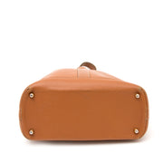Second hand Delvaux camel trotteur for the best price at Labellov webshop. Safe and secure online shopping with 100% authenticity. Seconde main Delvaux camel trotteur pour le meilleur prix.