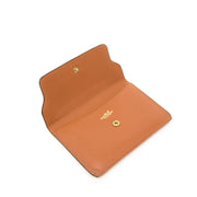 Second hand Delvaux camel wallet for the best price at Labellov webshop. Safe and secure online shopping with 100% authenticity. Seconde main Delvaux camel porte monnaie pour le meilleur prix.