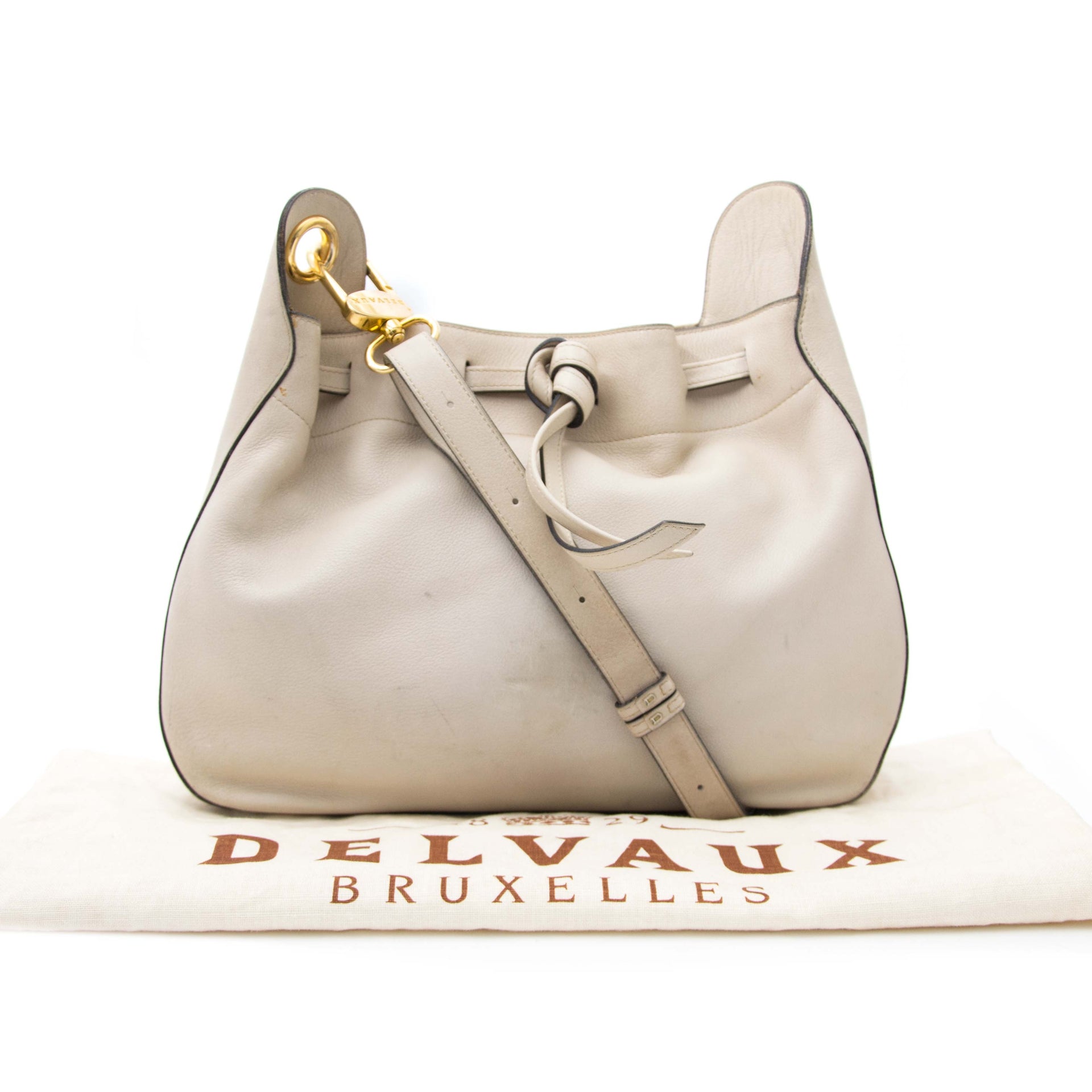 Preloved Delvaux Shoulderbag online for sale