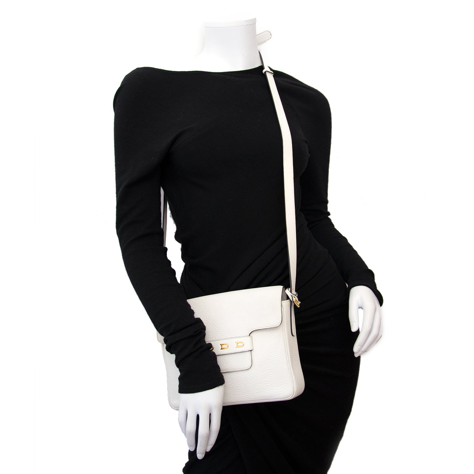 Heute können Sie diese Delvaux Weisse Handtasche online auf labellov.com ankaufen.