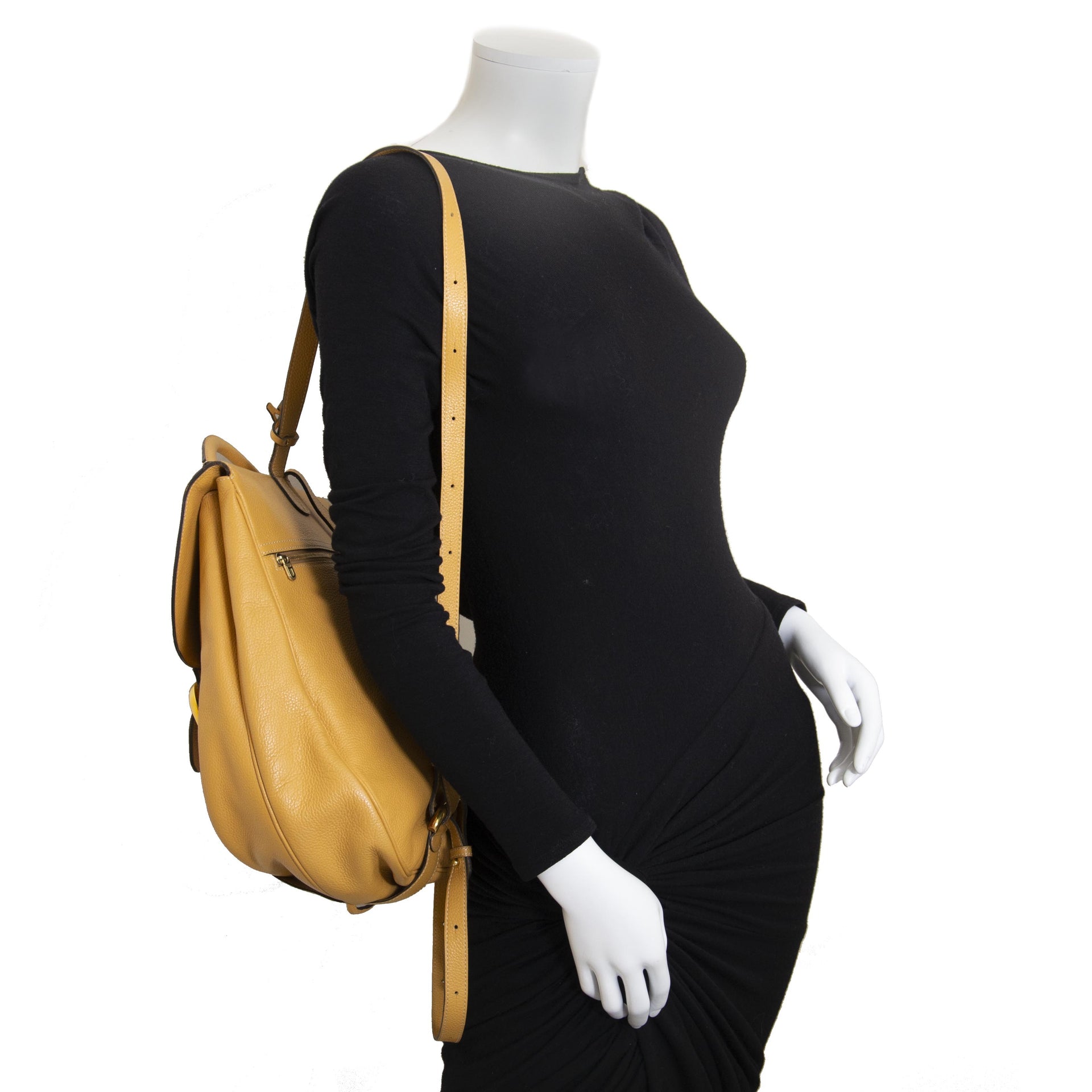 skip the waitinglist shop safe online your secondhand Delvaux Yellow Brillant Backpack