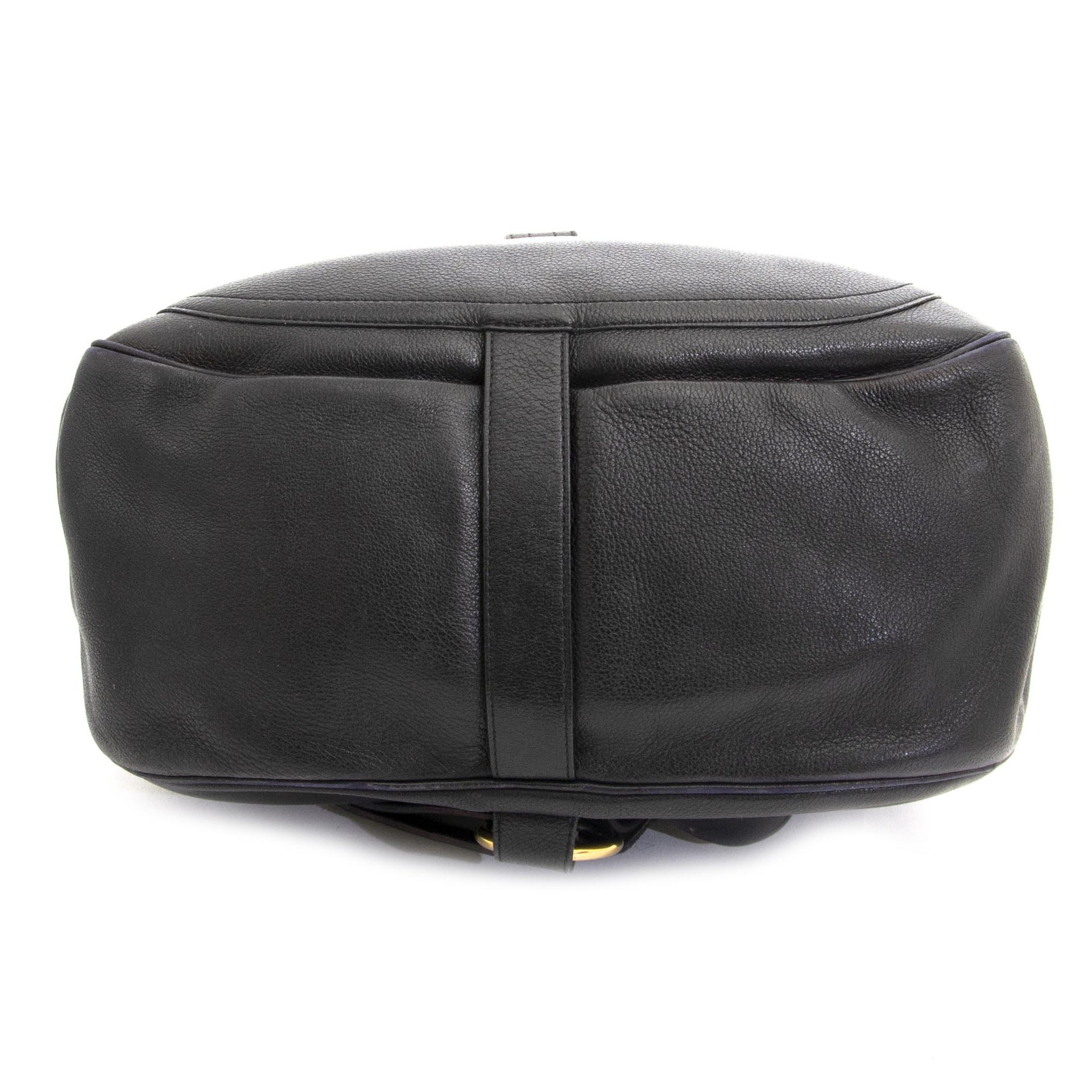 veilig online kopen tegen de beste prijsTravel handsfree in style wherever you go, with this all black Delvaux Leather Lucifer GM bag.
