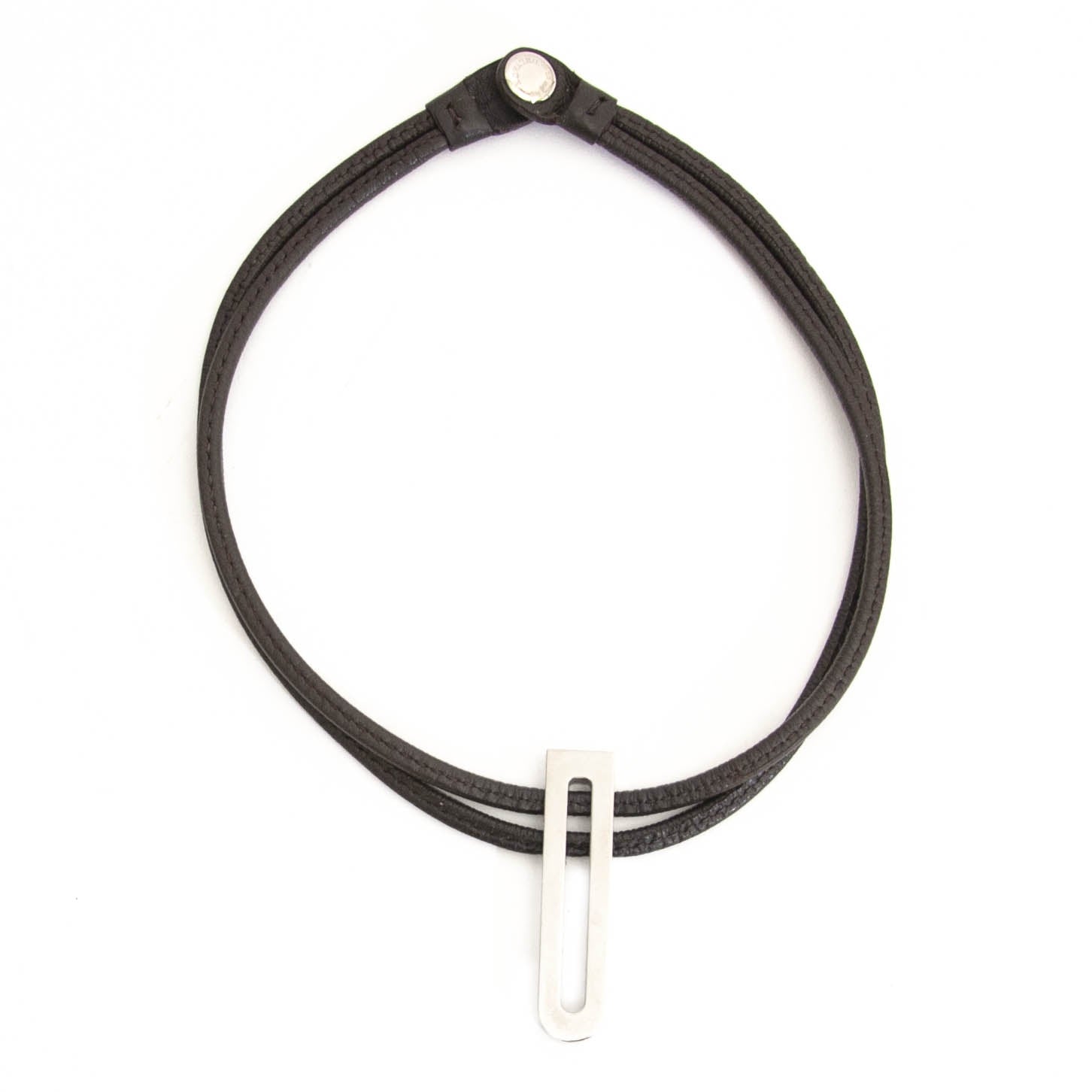 Delvaux Brown Leather Silver D Necklace achter en ligne chez labellov.com