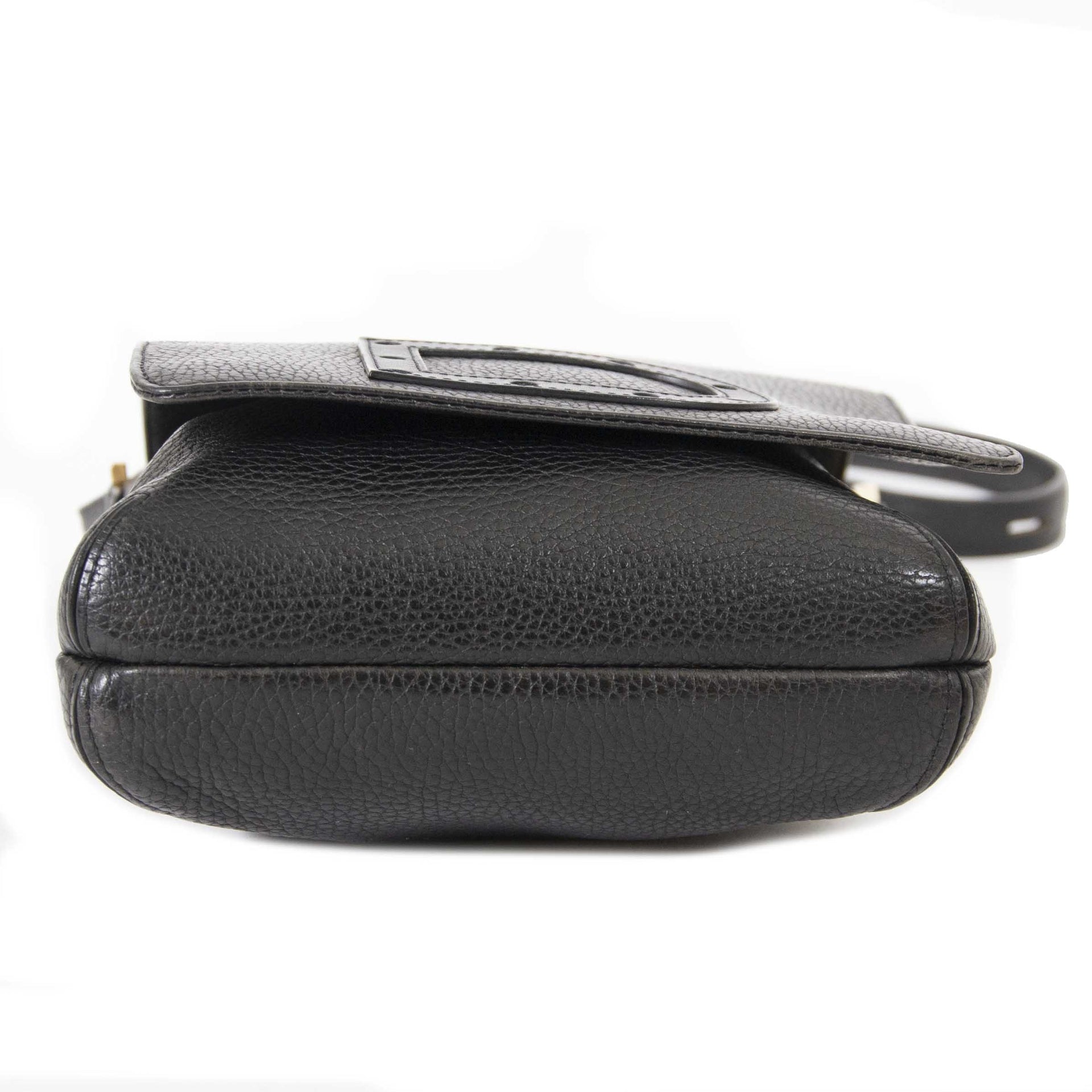 Delvaux Black Louise Baudrier PM sac seconde-à-main à vendre à labellov vintage webshop de mode belgique