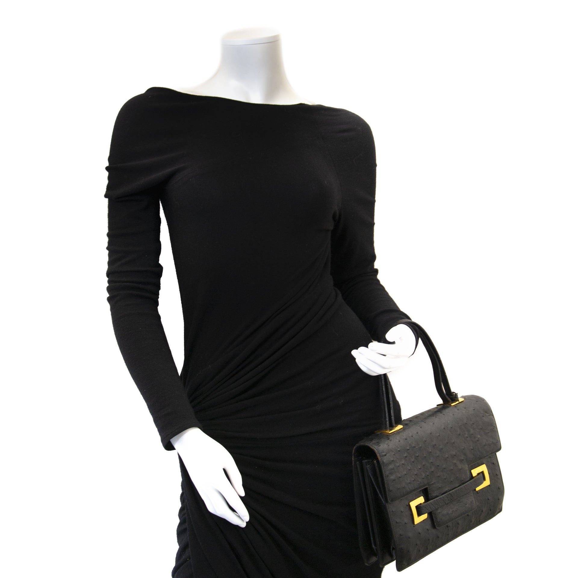 But authentic Delvaux bag at the right price at LabelLOV webshop