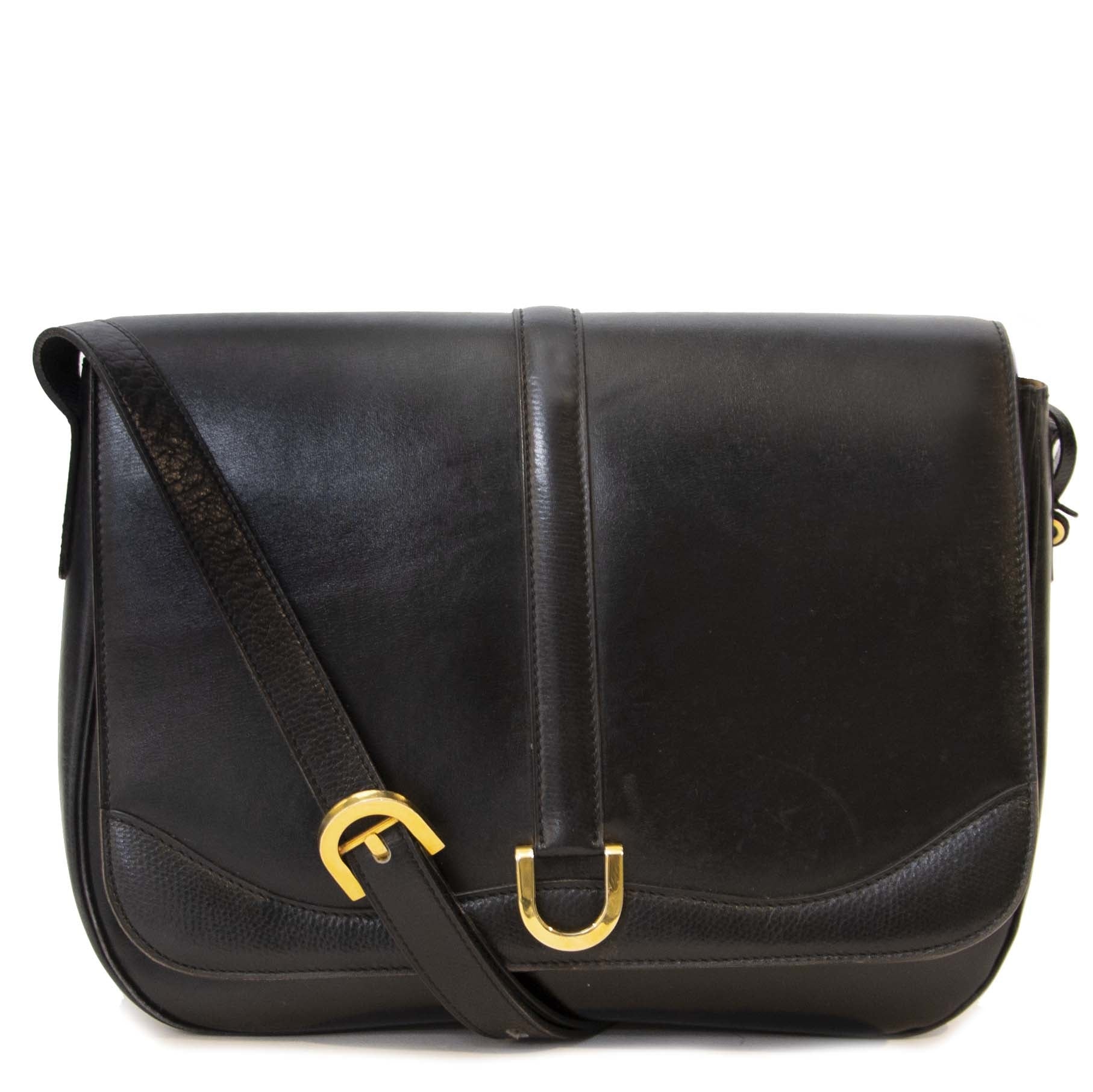 Authentic Preloved Delvaux shoulder bag for the right price, shop safely on LabelLOV Antwerp Belgium