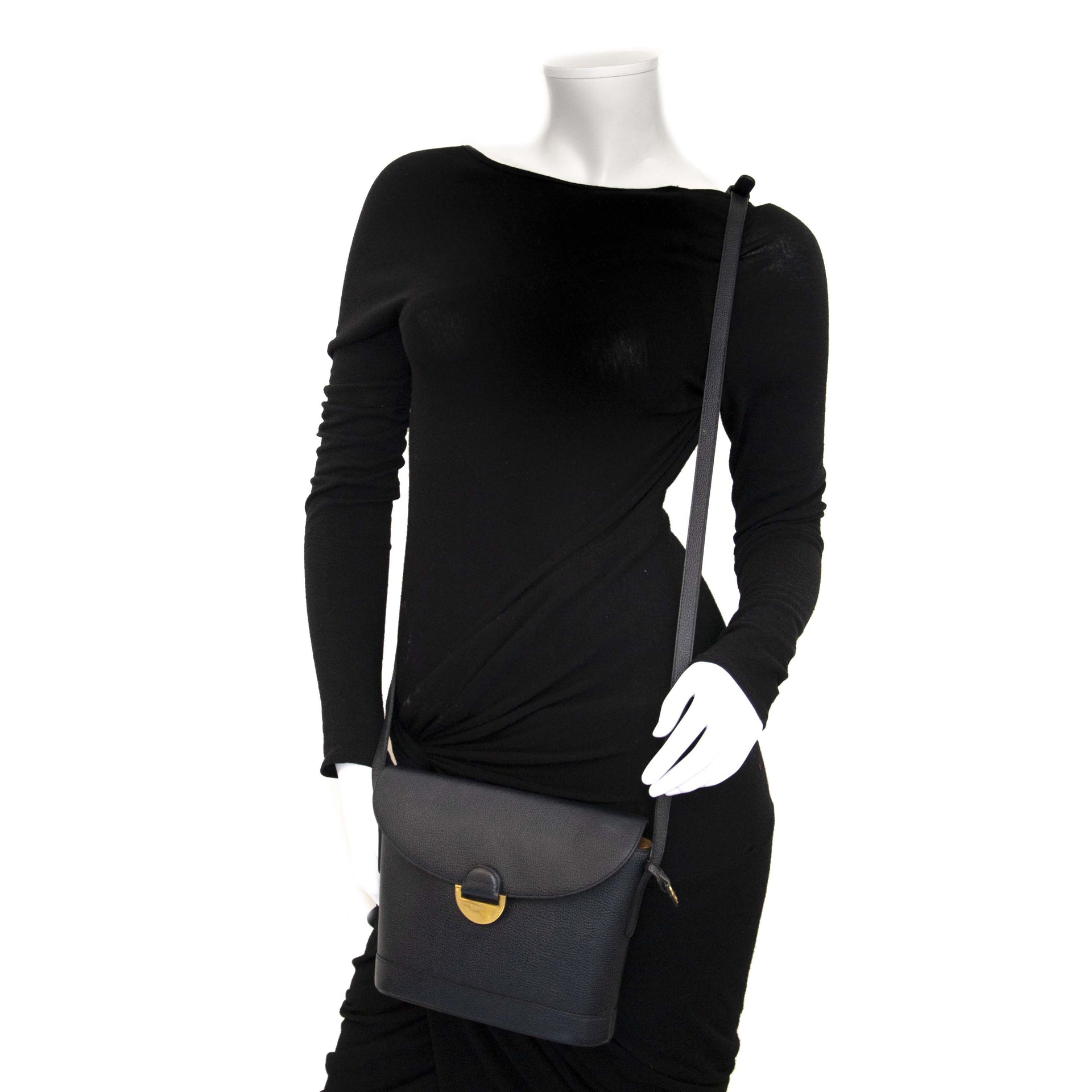 Delvaux Blue Leather Crossbody Bag te koop bij Labellov tweedehands luxe designer
