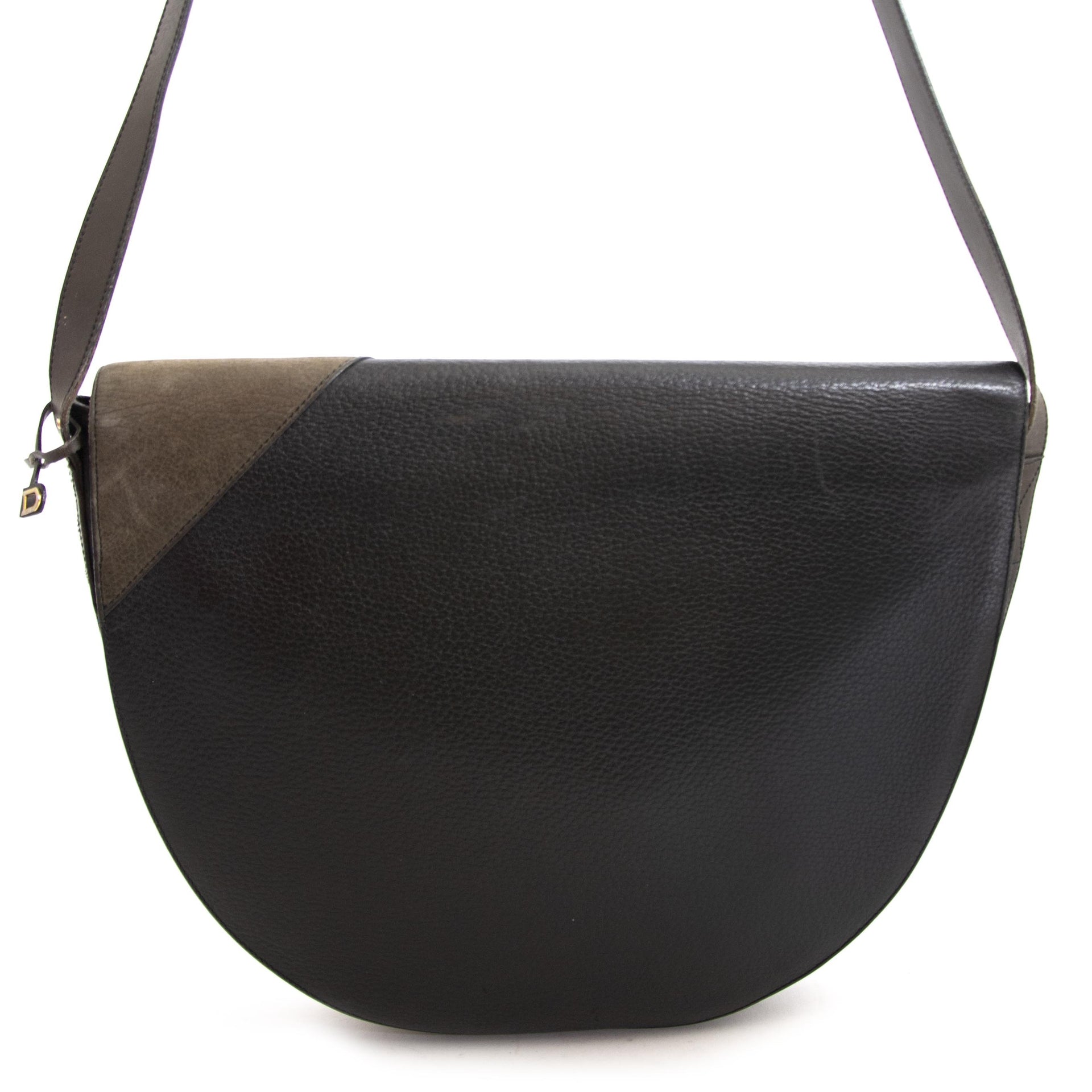 Delvaux Black Crossbody Bag For the best price at LabelLov. Pour le meilleur prix à LabelLOV. Voor de beste prijs bij LabelLOV.