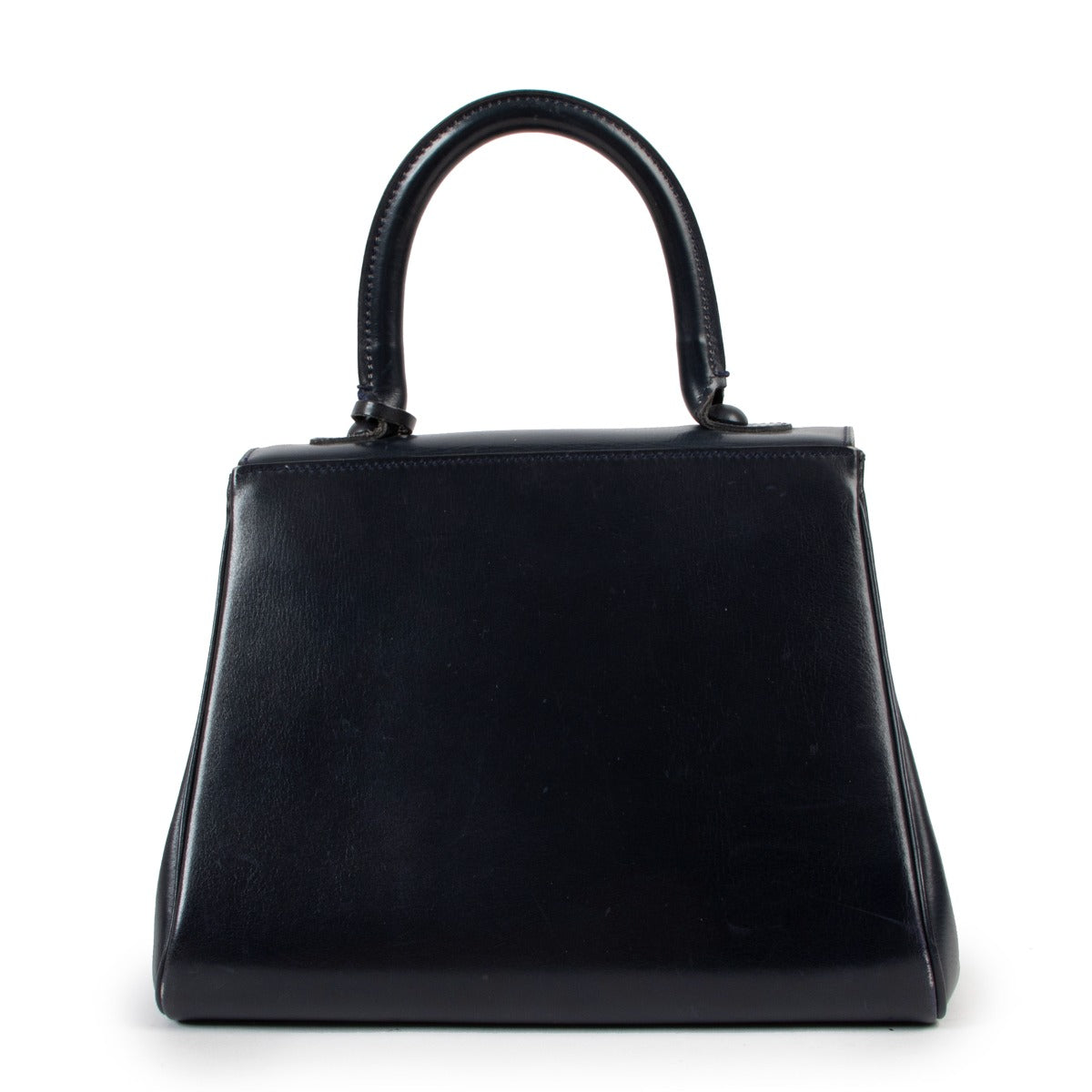 Shop now your favorite 100% authentic Delvaux handbags, at Labellov.