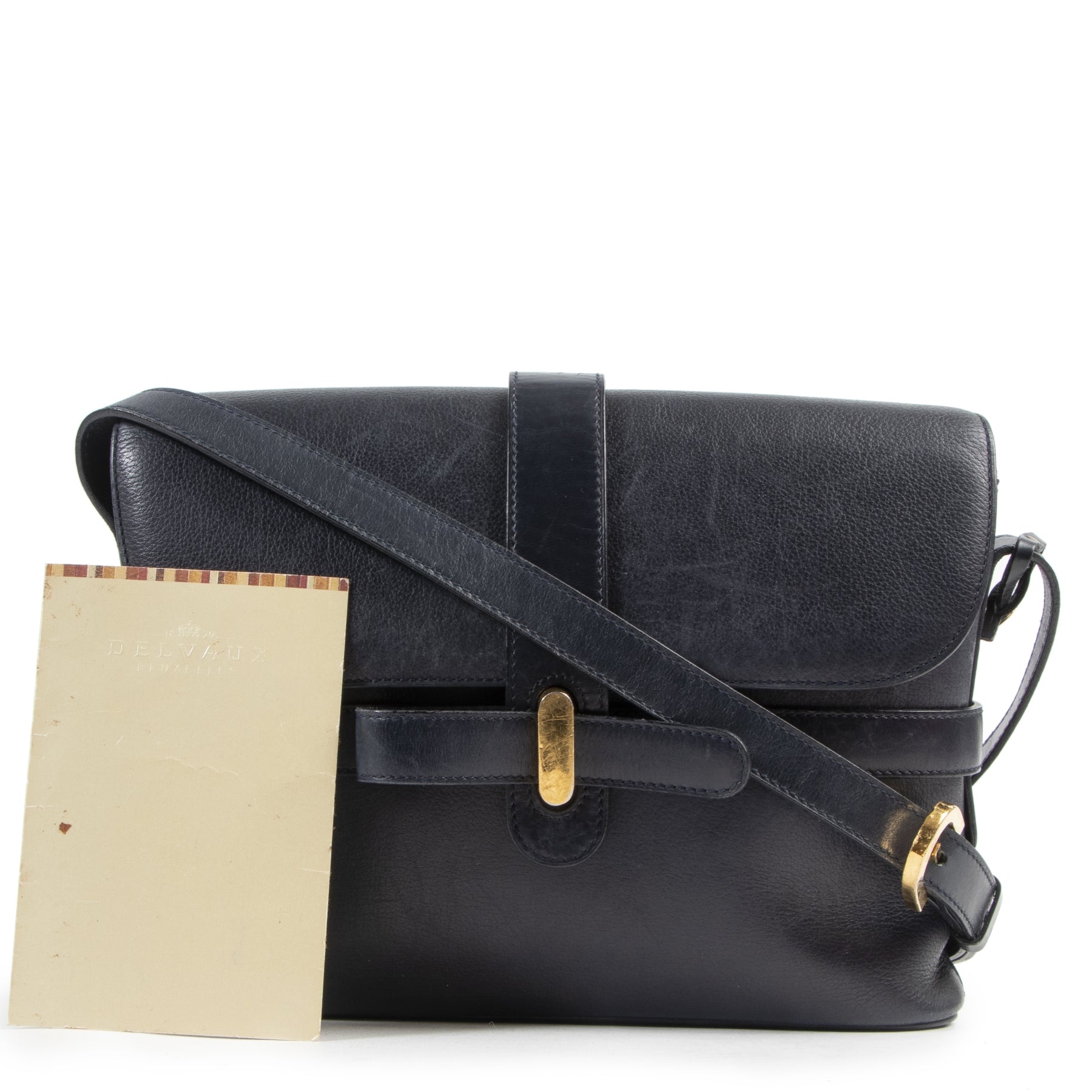 Buy this authentic second-hand vintage Delvaux Blue Crossbody Bag at online webshop LabelLOV. Safe and secure shopping. Koop deze authentieke tweedehands vintage Delvaux Blue Crossbody Bag bij online webshop LabelLOV.