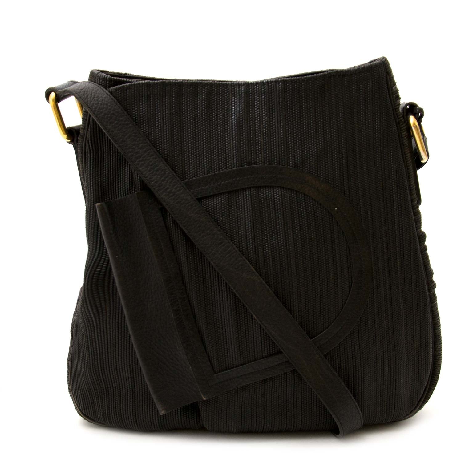 Buy authentic Delvaux bags now at Labellov