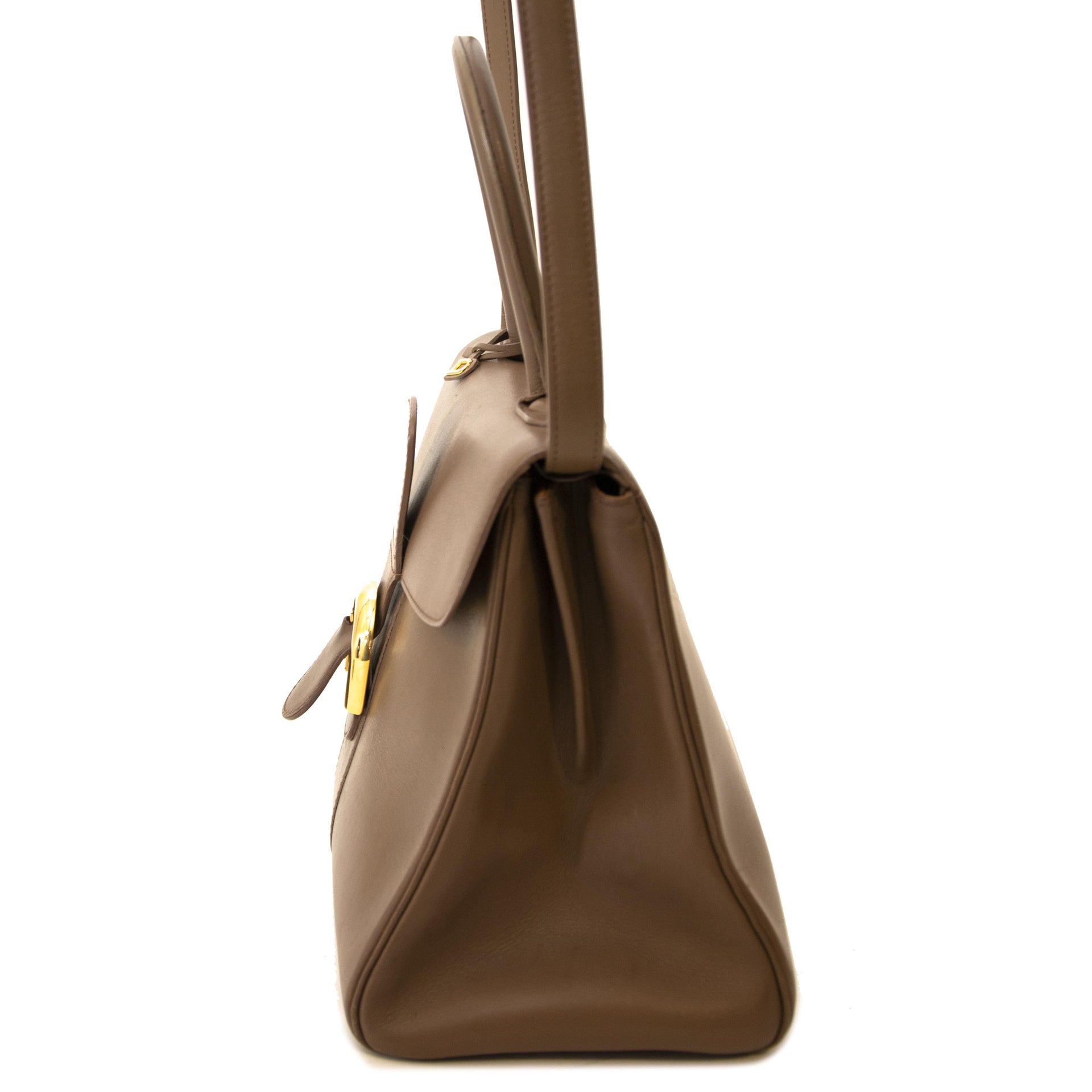 acheter en ligne chez labellov.com pour le meilleur prix Delvaux Taupe Brillant MM