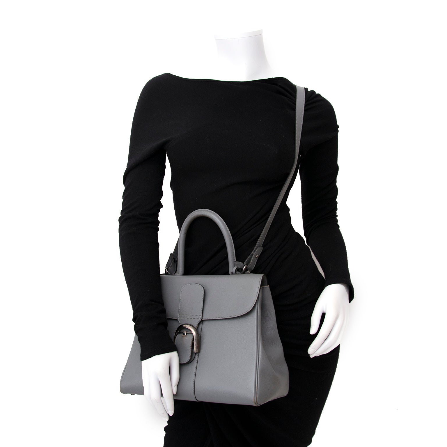 Delvaux in Antwerpen kopen aan solden prijzen bij Labellov Antwerpen, tweedehands luxe aan de beste tarieven