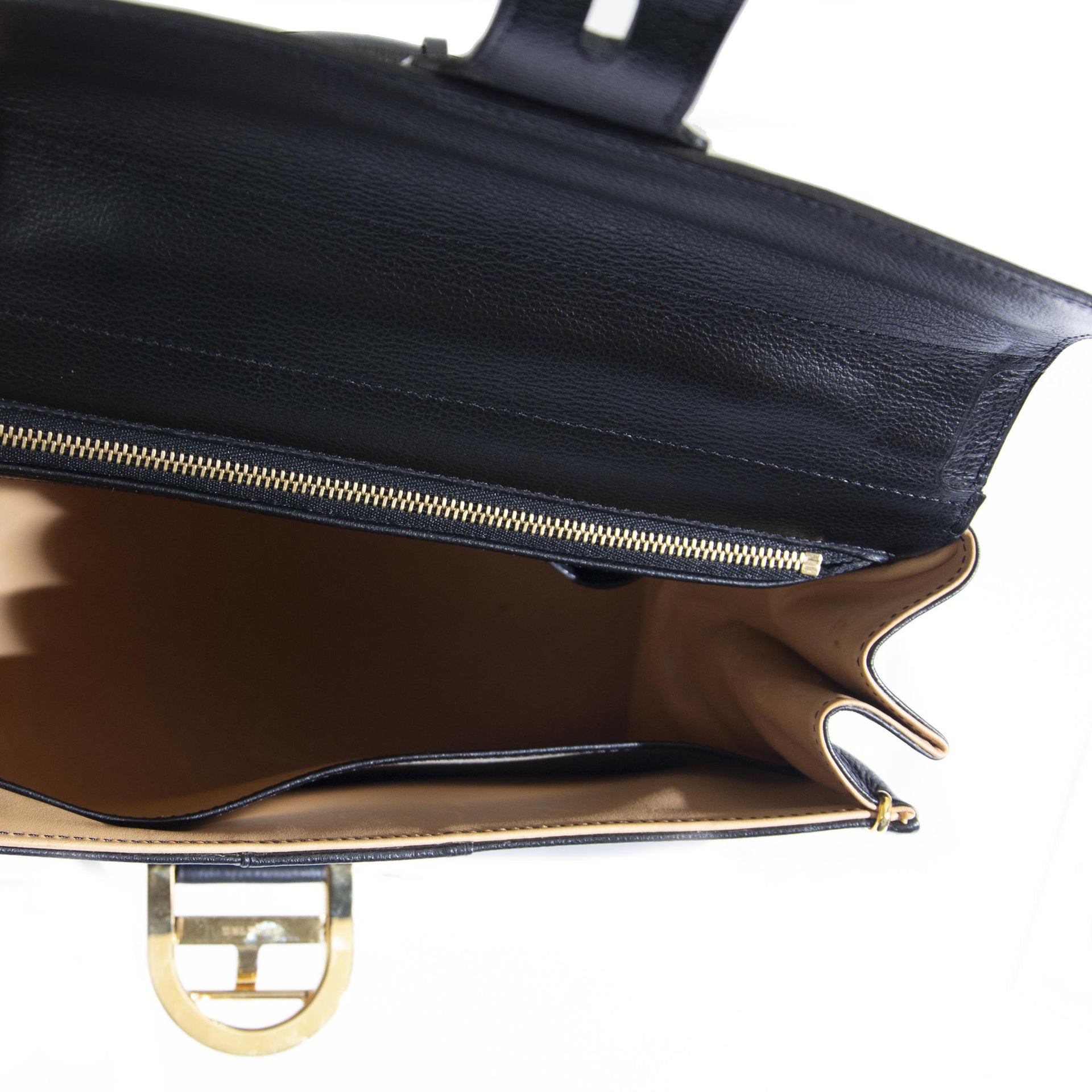 Delvaux Brillant MM Jumping Black te koop bij Labellov aan de beste prijs
