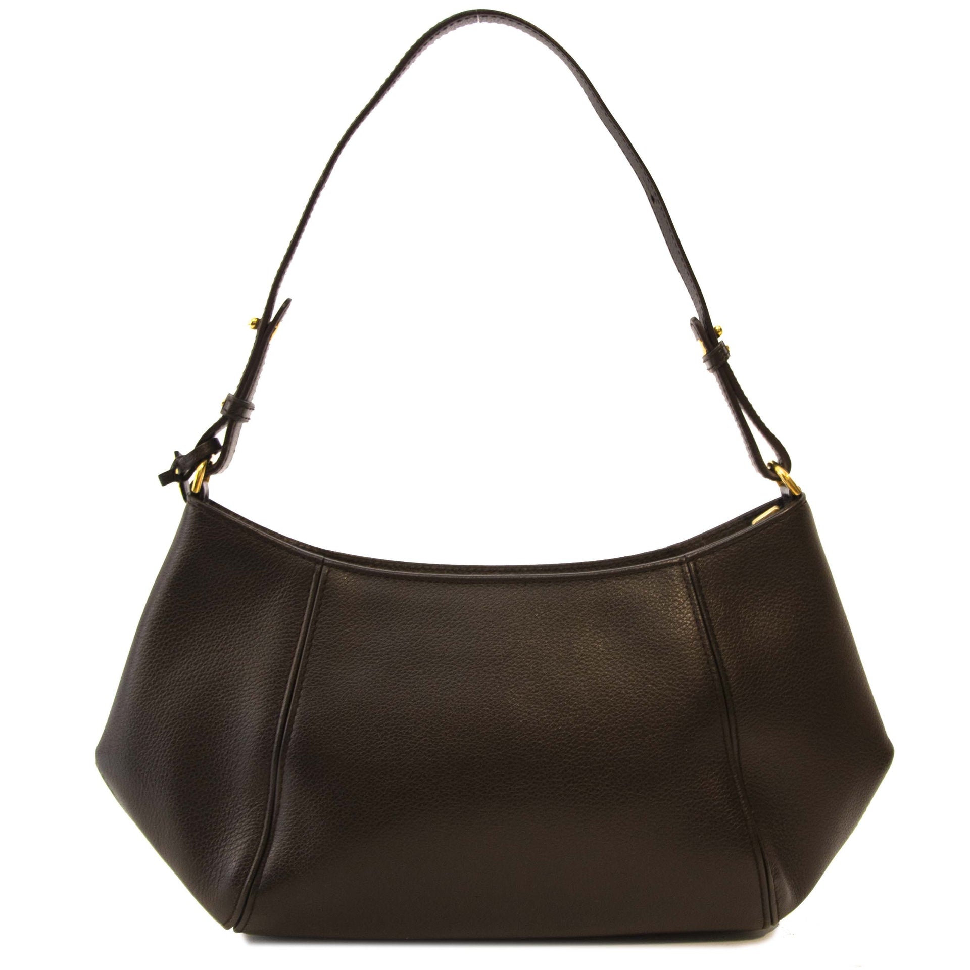 Koop een authentieke Delvaux schoudertas aan de juiste prijs bij LabelLOV vintage webshop.