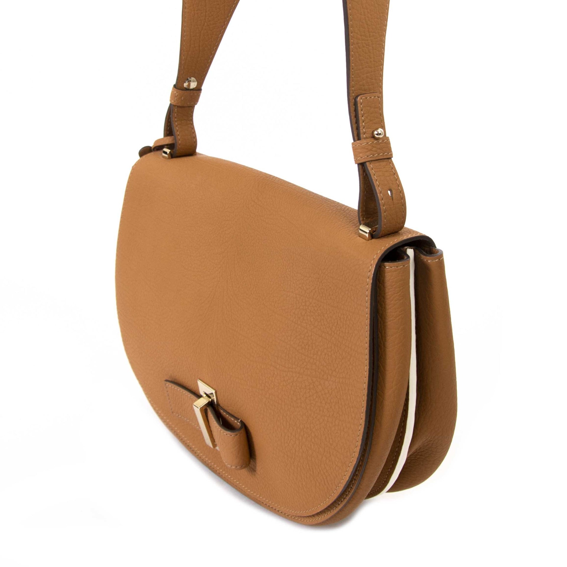 buy Delvaux Cognac Le Mutin at labellov