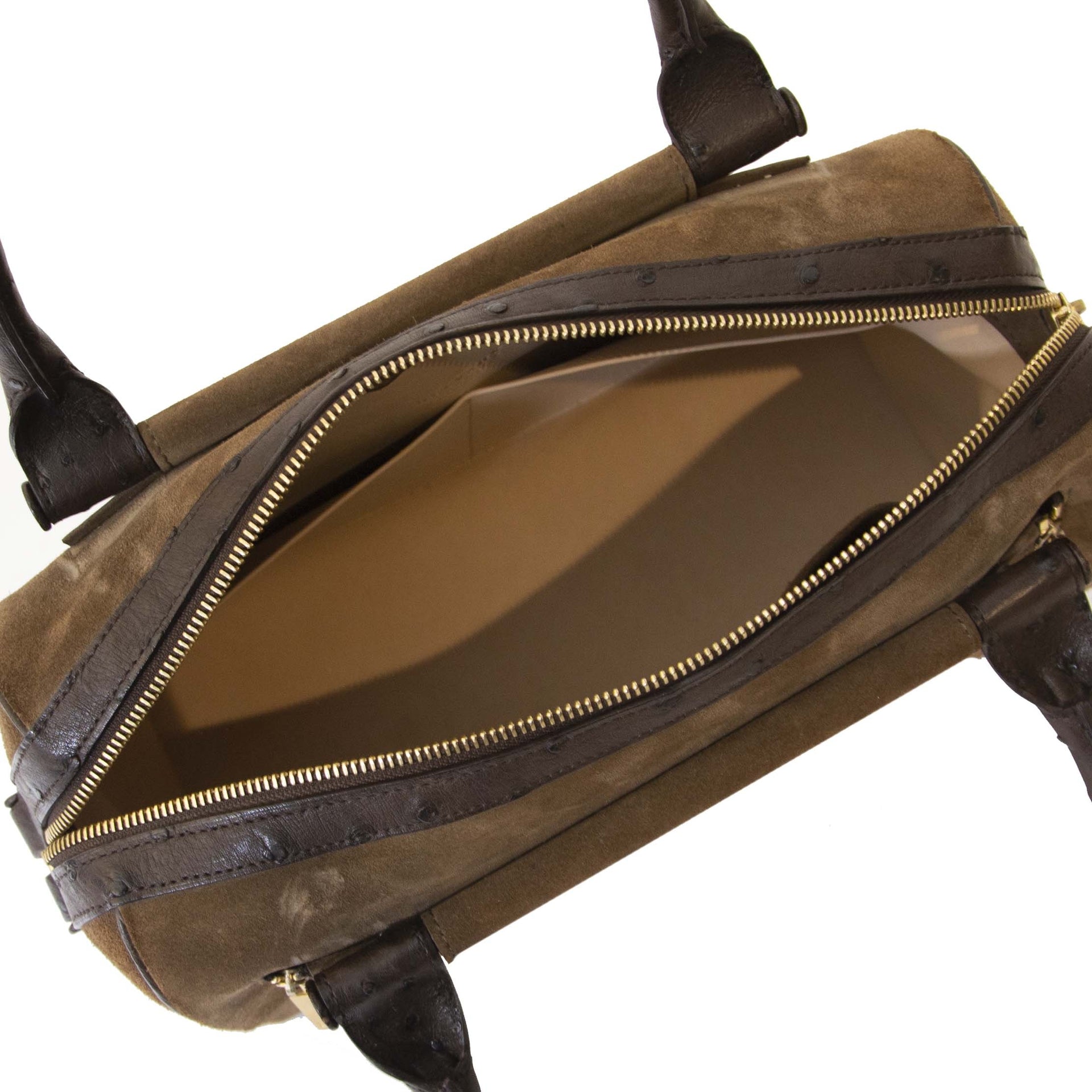 Koop een preloved Delvaux tas aan de juiste prijs bij LabelLOV vintage webshop.