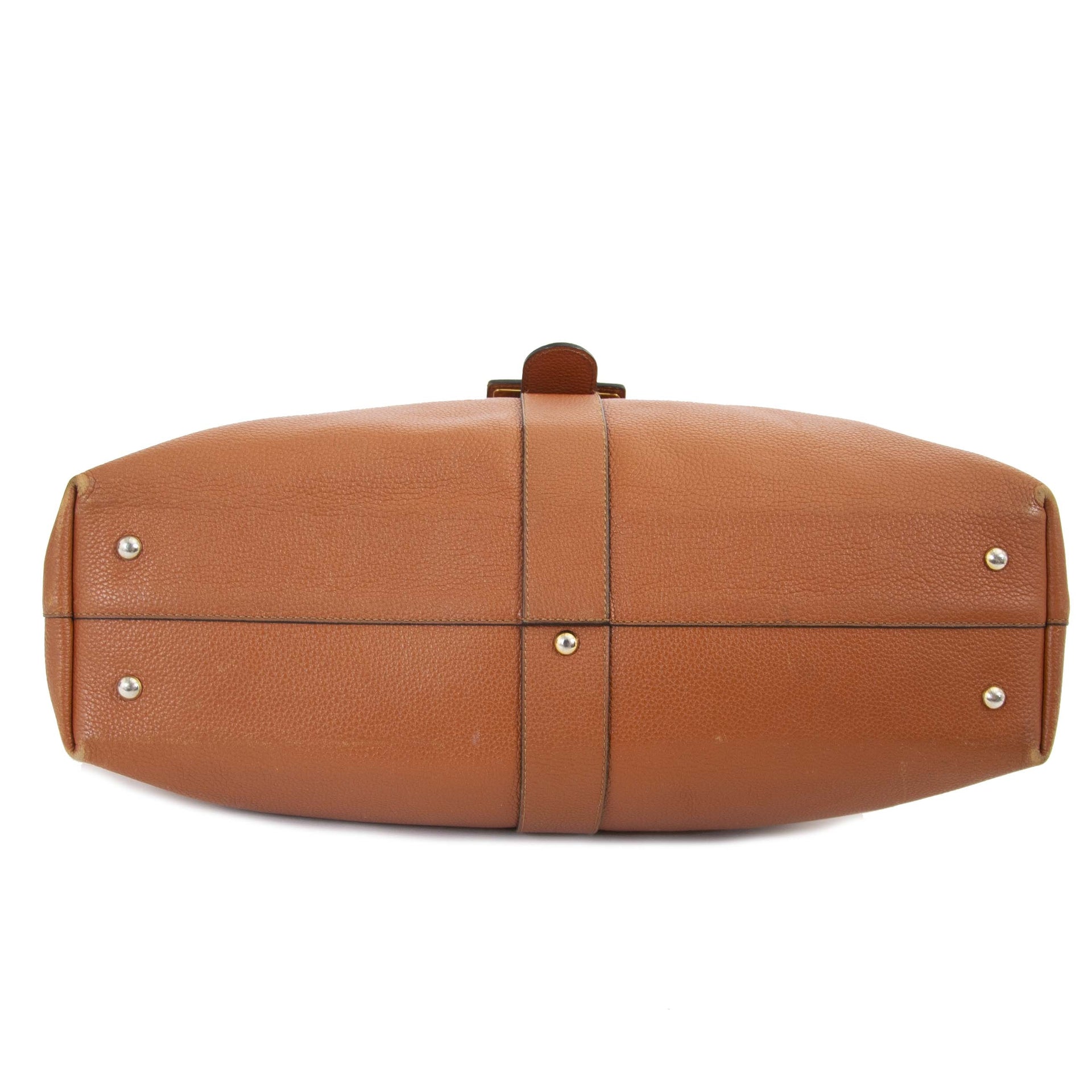 koop authentieke tweedehands delvaux tassen nu bij labellov vintage mode webshop belgië aan de laagste prijs