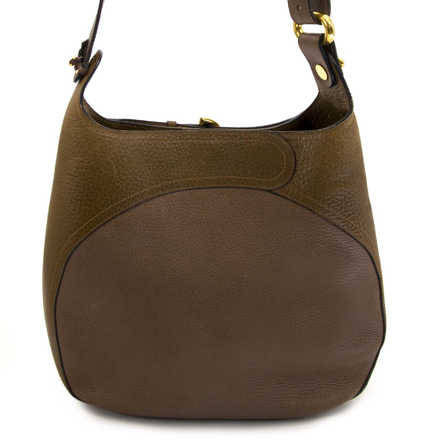 Achetez secur en ligne votre sac Delvaux Taupe Leather Shoulder Bag