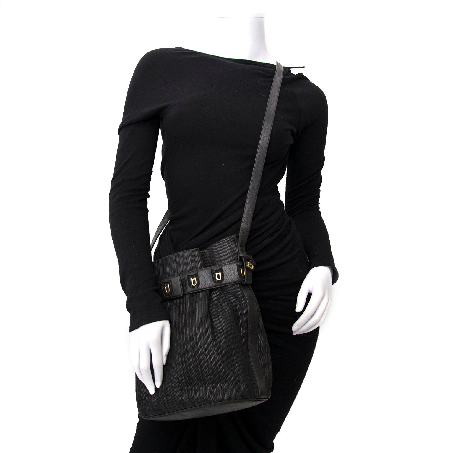 koop veilig online aan de beste prijs Delvaux Black Toile de Cuire Calicot Bucket Bag