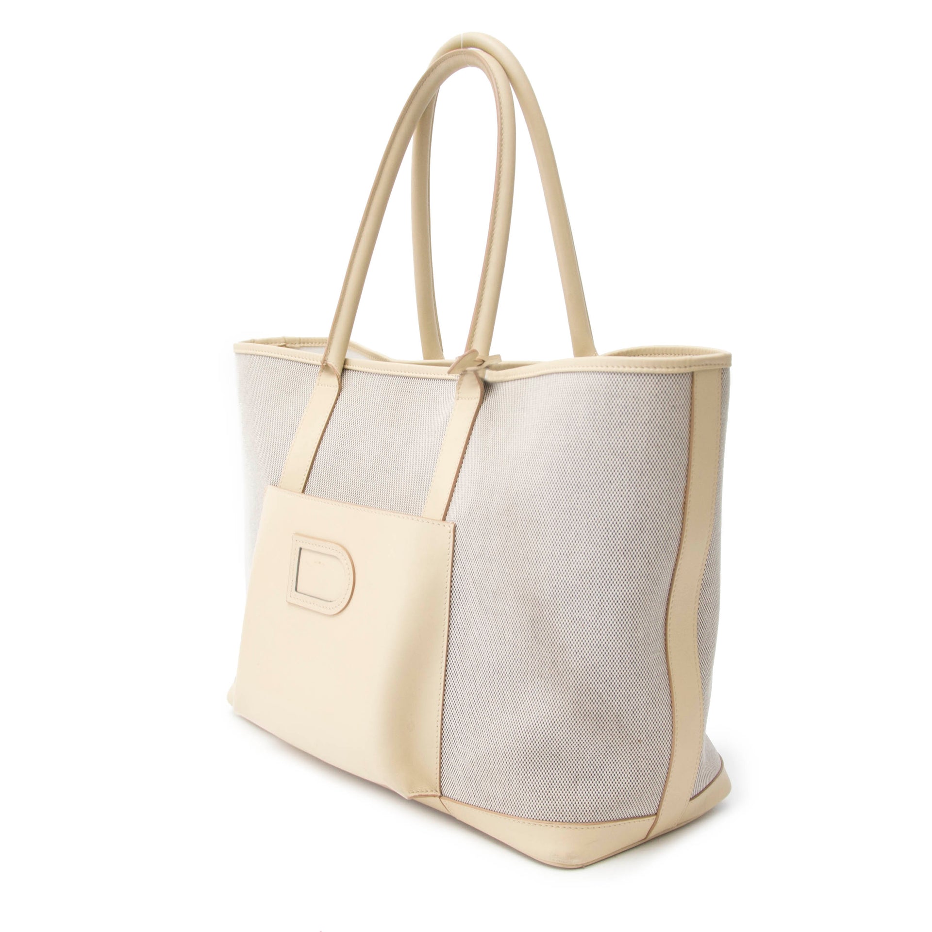 Koop veilig en vertrouwd uw 100% authentieke Delvaux lederwaren bij Labellov tijdloze luxe in Antwerpen