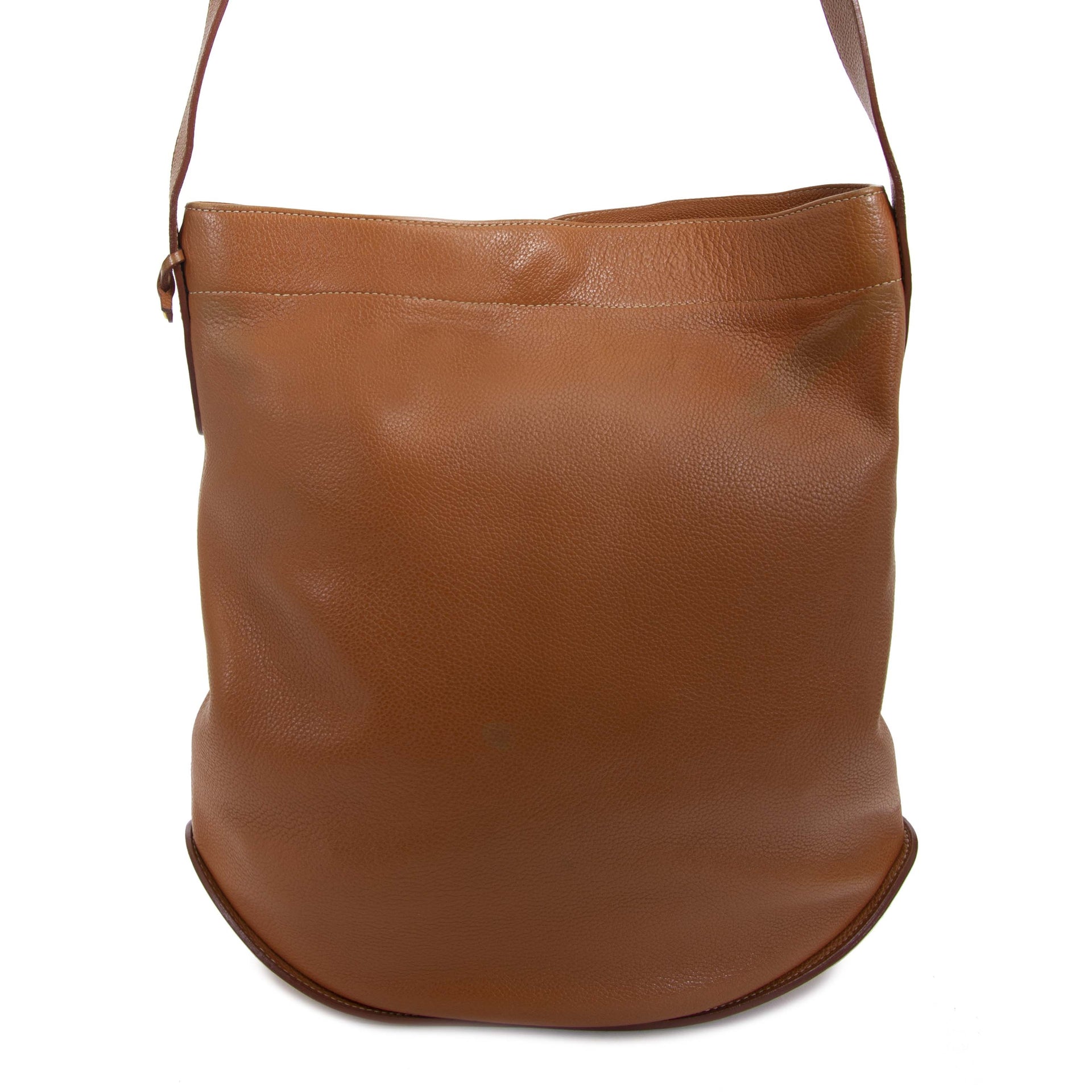 Delvaux Cognac Le Pin Shoulder Bag kopen en verkopen aan de beste prijs online bij Labellov