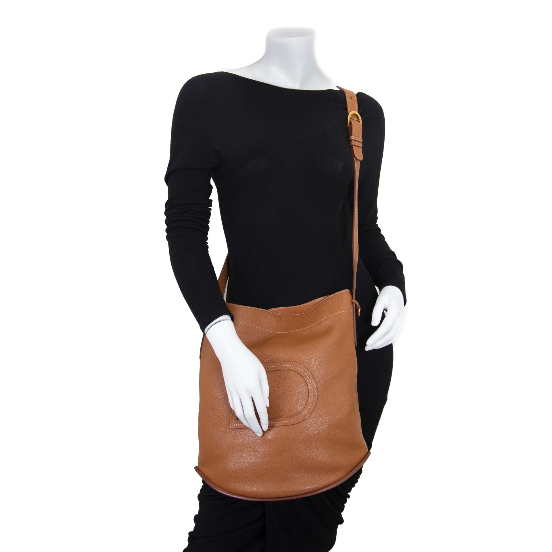 Achetez secur en ligne votre sac Delvaux Cognac Le Pin Shoulder Bag pour le meilleur prix