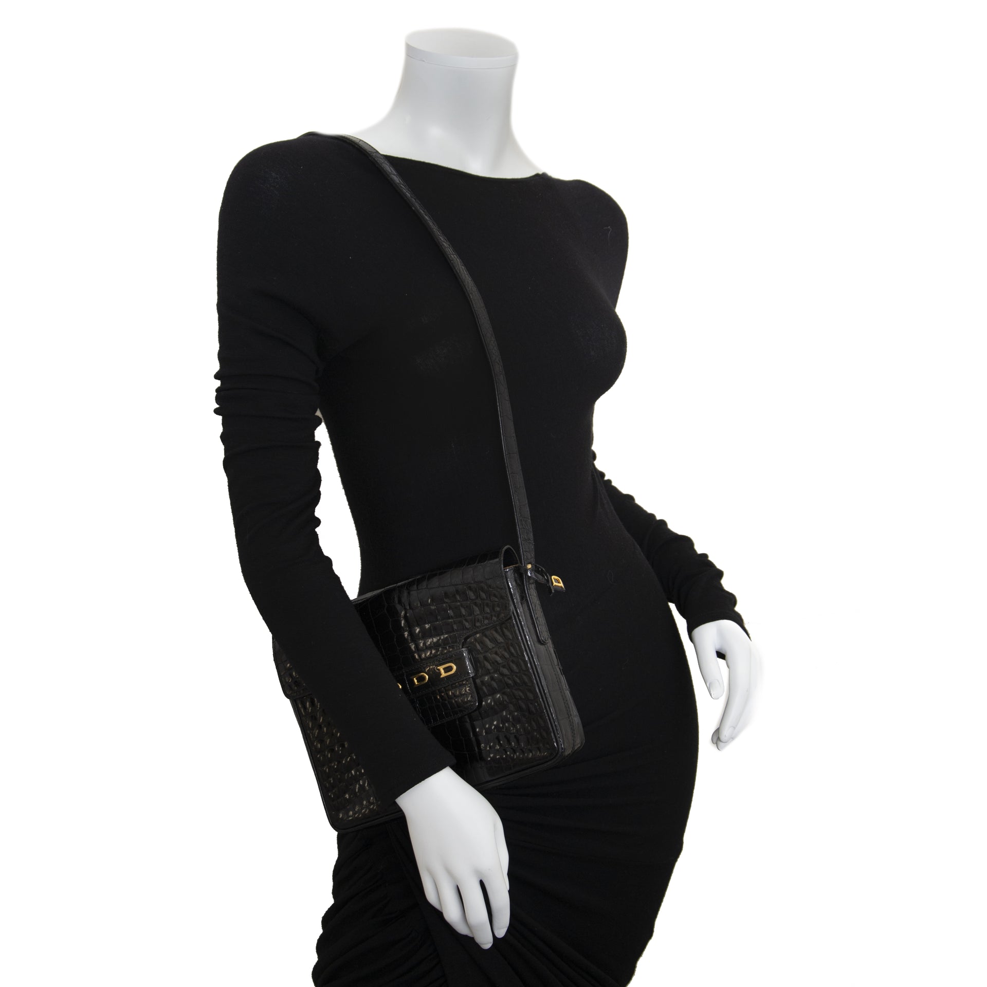 Delvaux Black Croco D Cross Body Bag en ligne chez labellov.com pour le meilleur prix