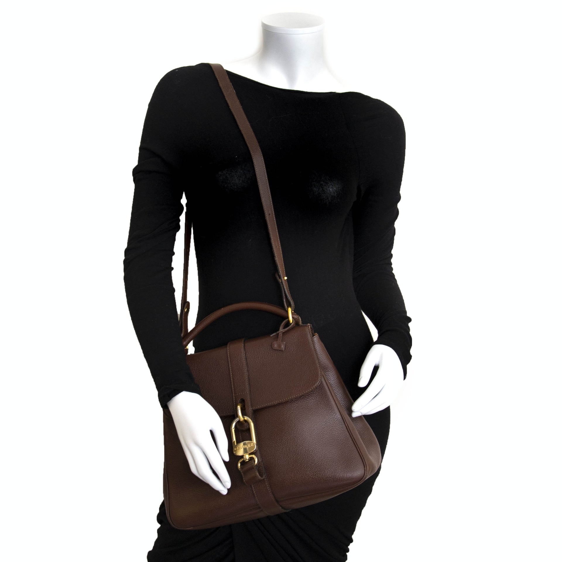 Delvaux Brown Gin Fizz Bag For the best price at LabelLov. Pour le meilleur prix à LabelLOV. Voor de beste prijs bij LabelLOV