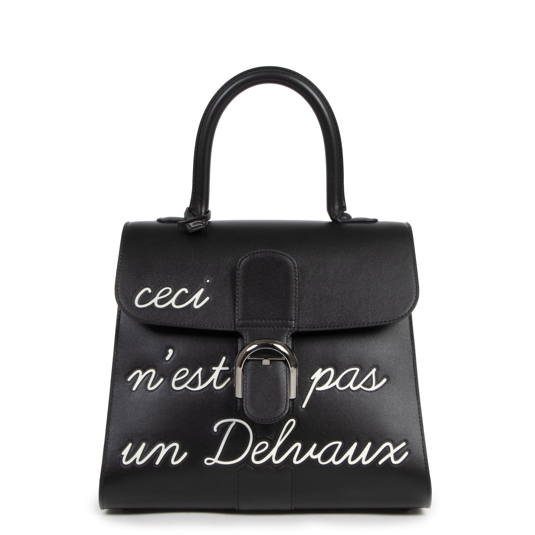Buy authentic secondhand As New Delvaux L'Humour Brillant MM 'Ceci N'est Pas Un Delvaux' Limited Edition at the right price at LabelLOV vintage webshop. Safe and secure online shopping. Koop authentieke tweedehands VAs New Delvaux L'Humour Brillant MM 'Ce