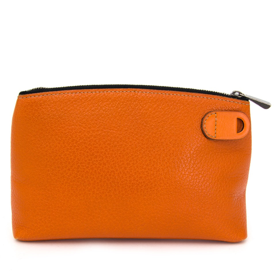 Buy Delaux Deux Orange Pochette, clutch at the right price at LabelLOV vintage webshop. Luxe, vintage, fashion. Safe and secure online shopping. Antwerp, Belgium.