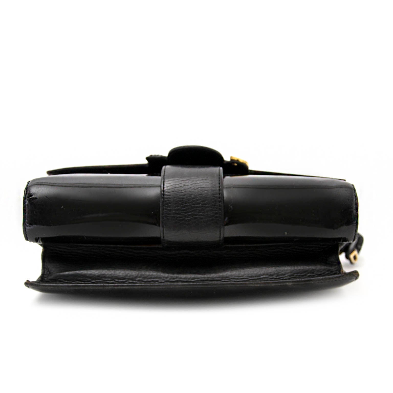 Koop uw authentieke Delvaux Patent Leather Shoulder Bag hier