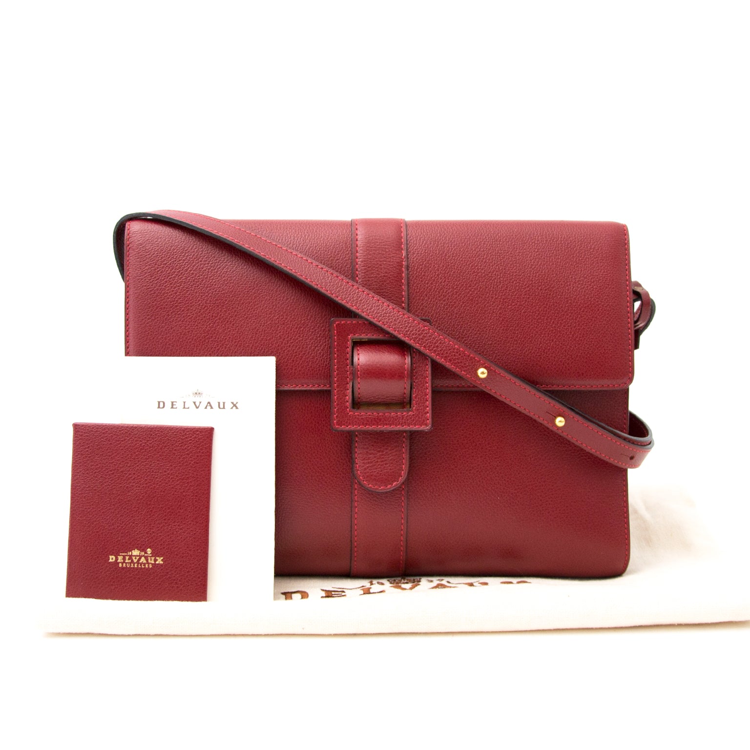 Acheter en igne chez Labellov.com Delvaux Red Shoulder Bag