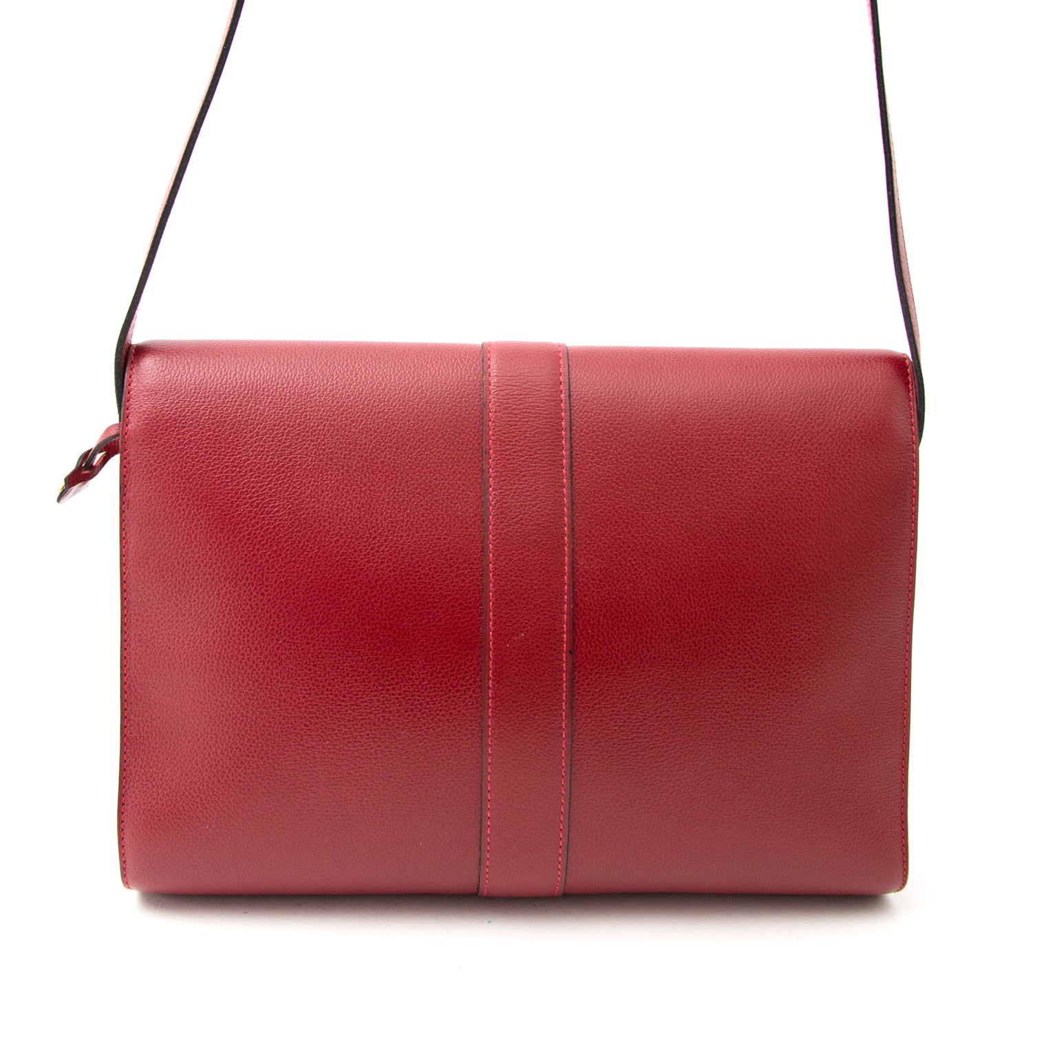 Buy and sell your preloved designer bags for the best rates online at Labellov luxury