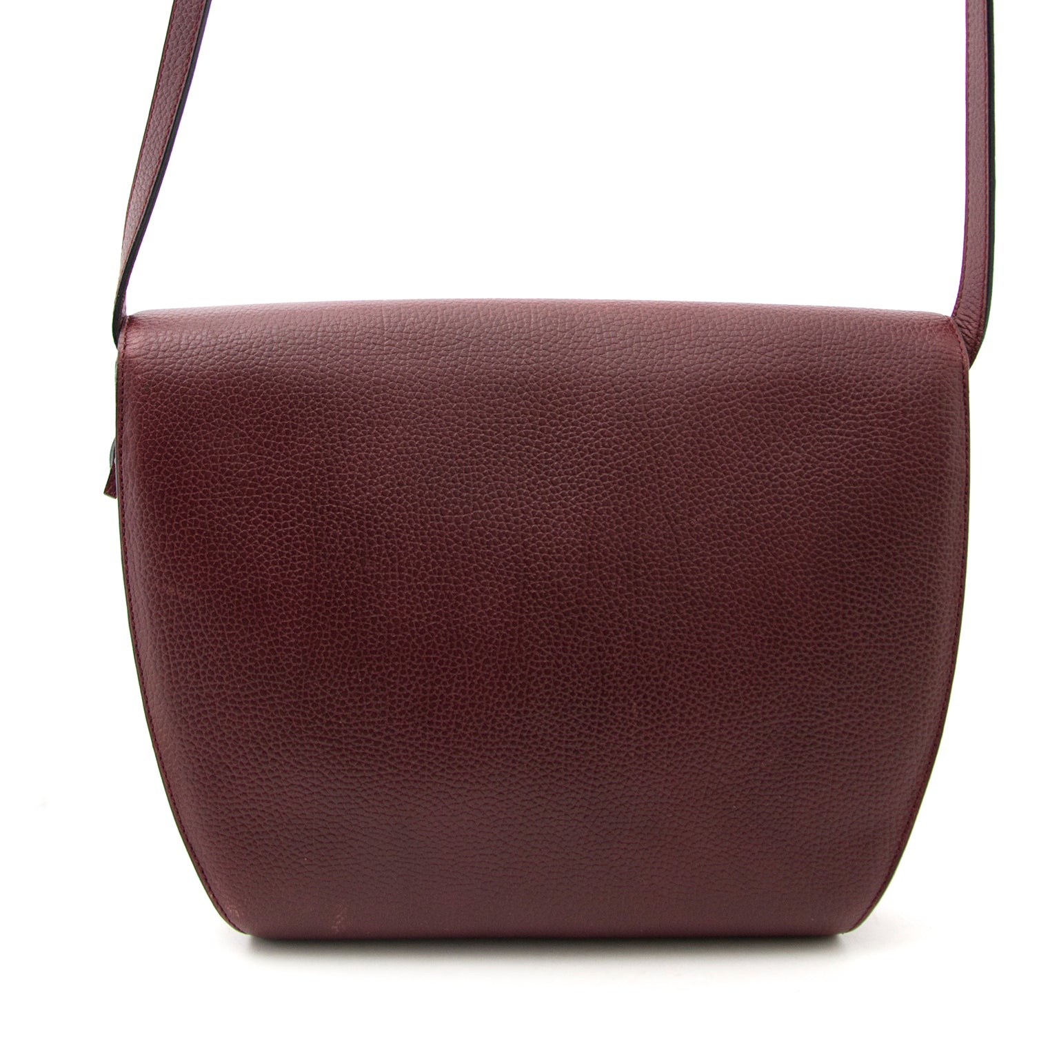 Buy and sell your preloved designer bags for the best rates online at Labellov luxury