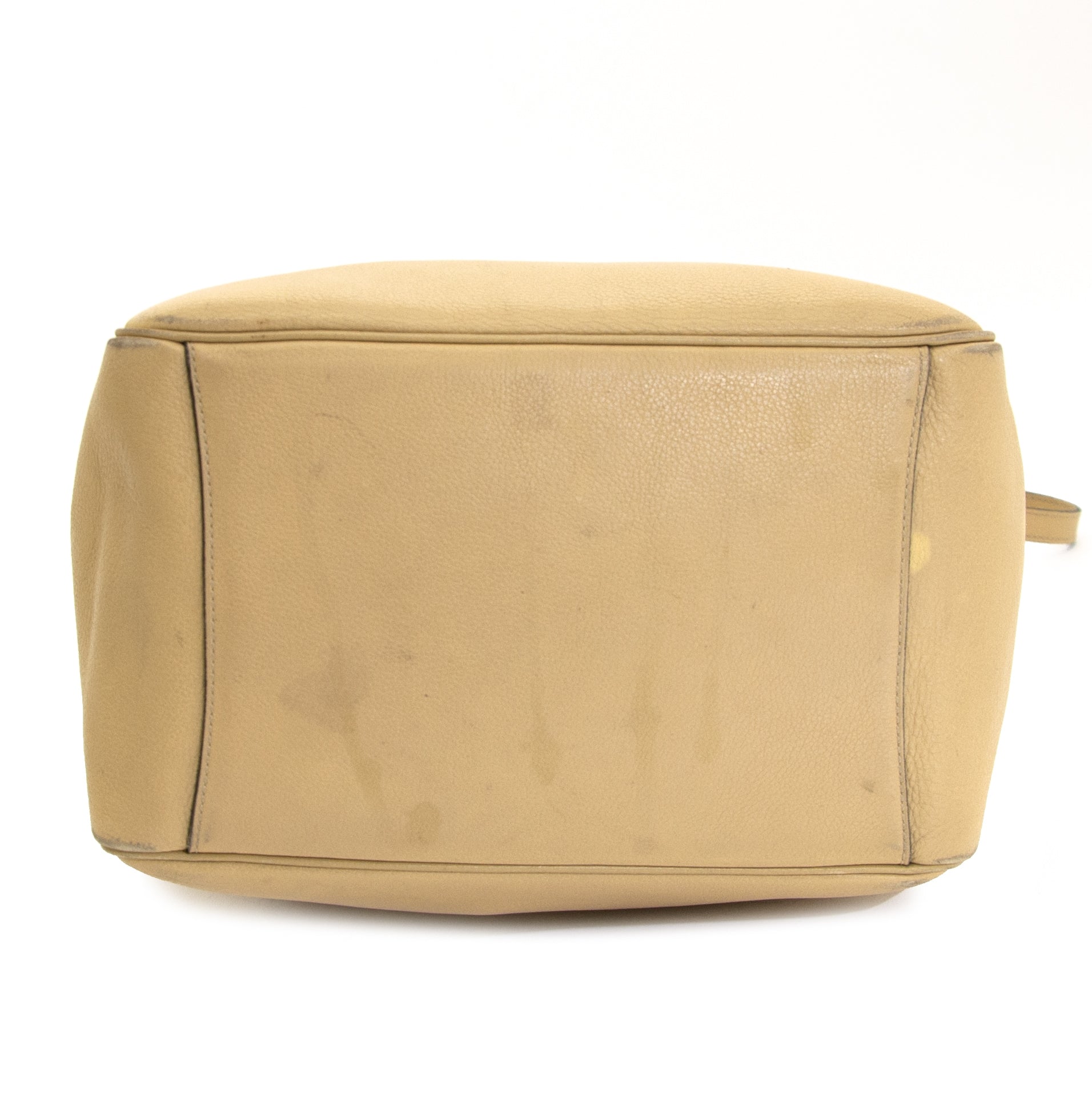 Labellov Delvaux Roseau Camel Bucket Bag kopen en verkopen