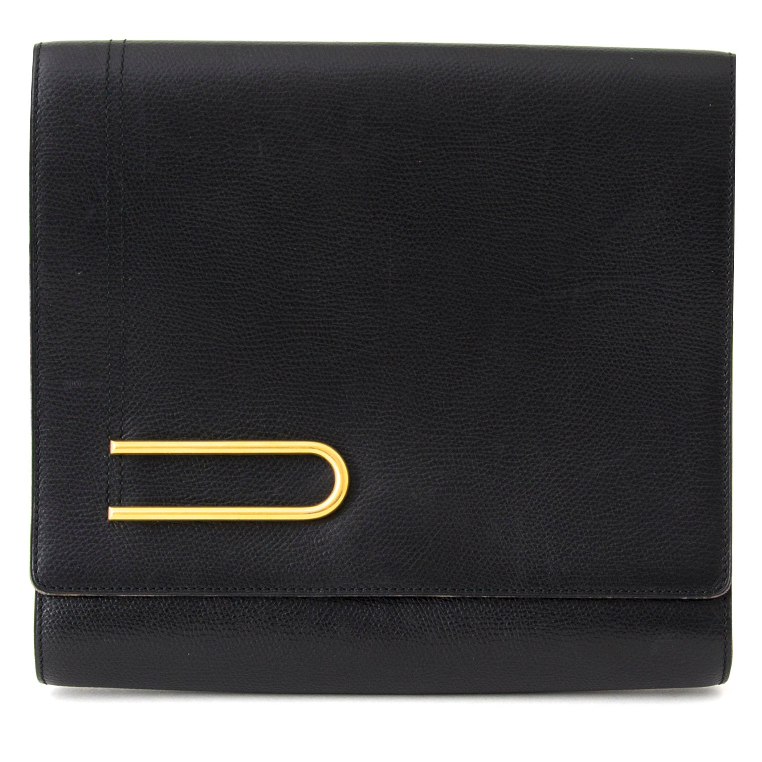 Buy authentic Delvaux bag at the right price at LabelLOV vintage webshop. Luxe, vintage, fashion. Safe and secure online shopping. Antwerp, Belgium.