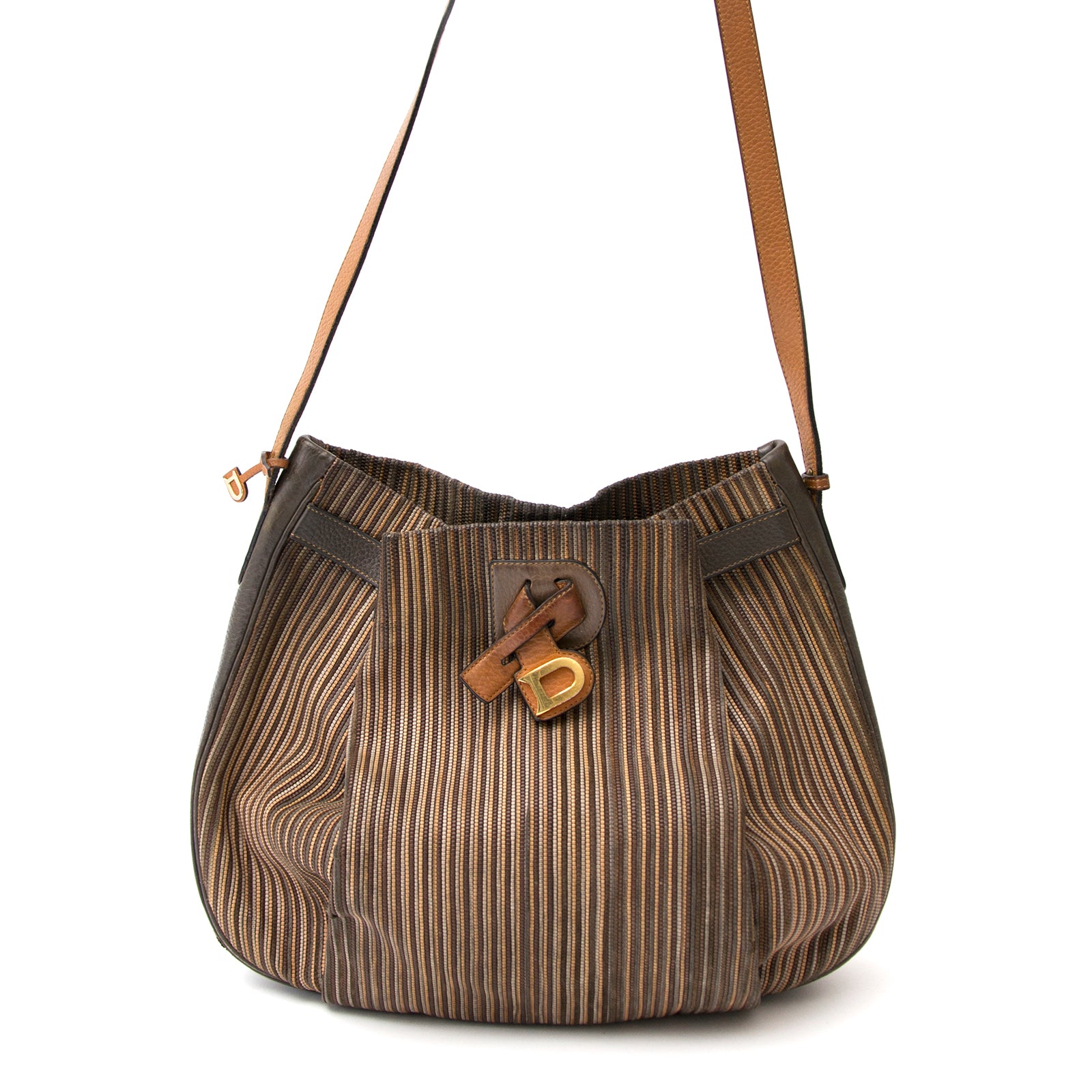 We buy and sell your Delvaux Toie de Cuire 'Banniere' Shoulder Bags