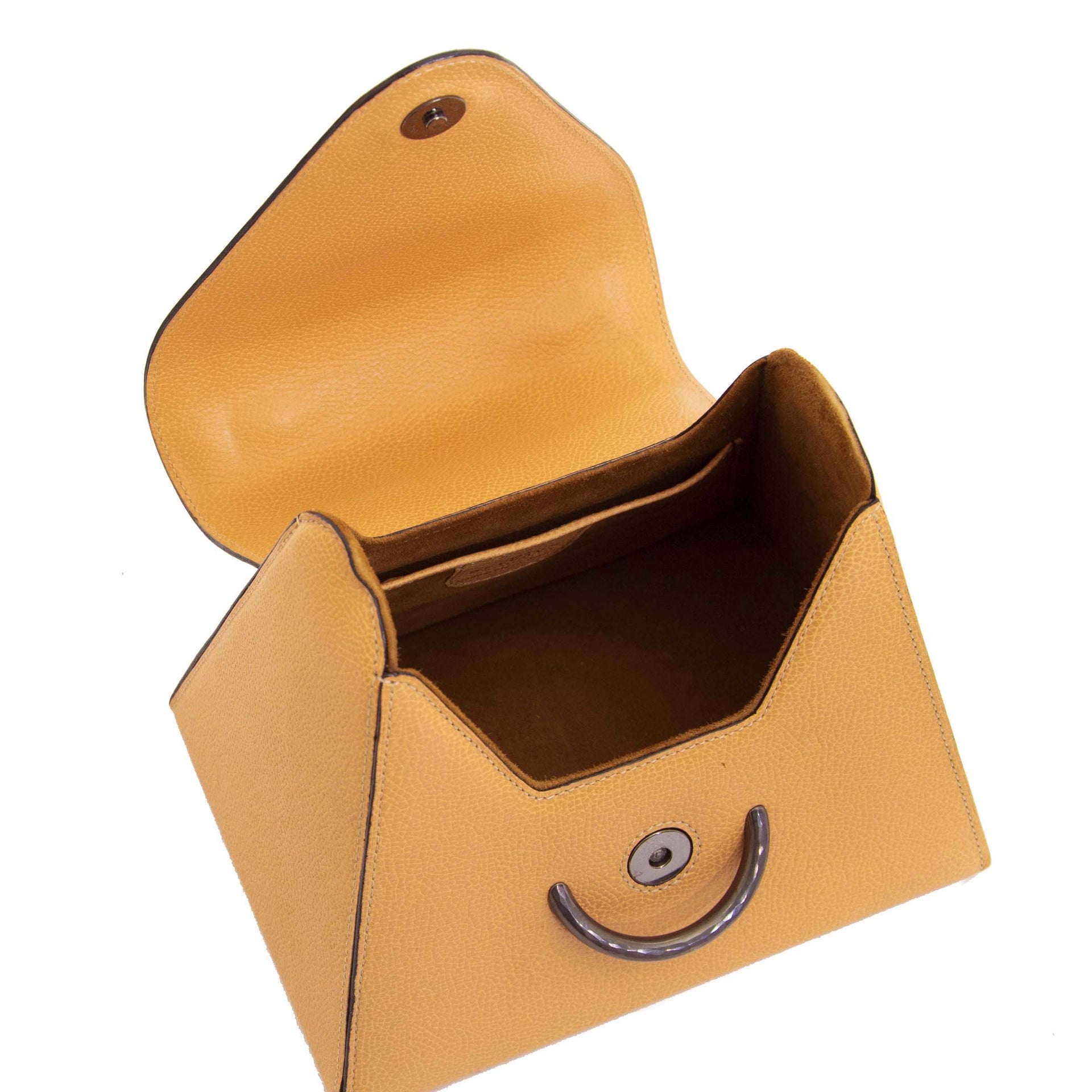 Delvaux Peach Leather Triangle Bag now for sale at labellov vintage fashion webshop belgium