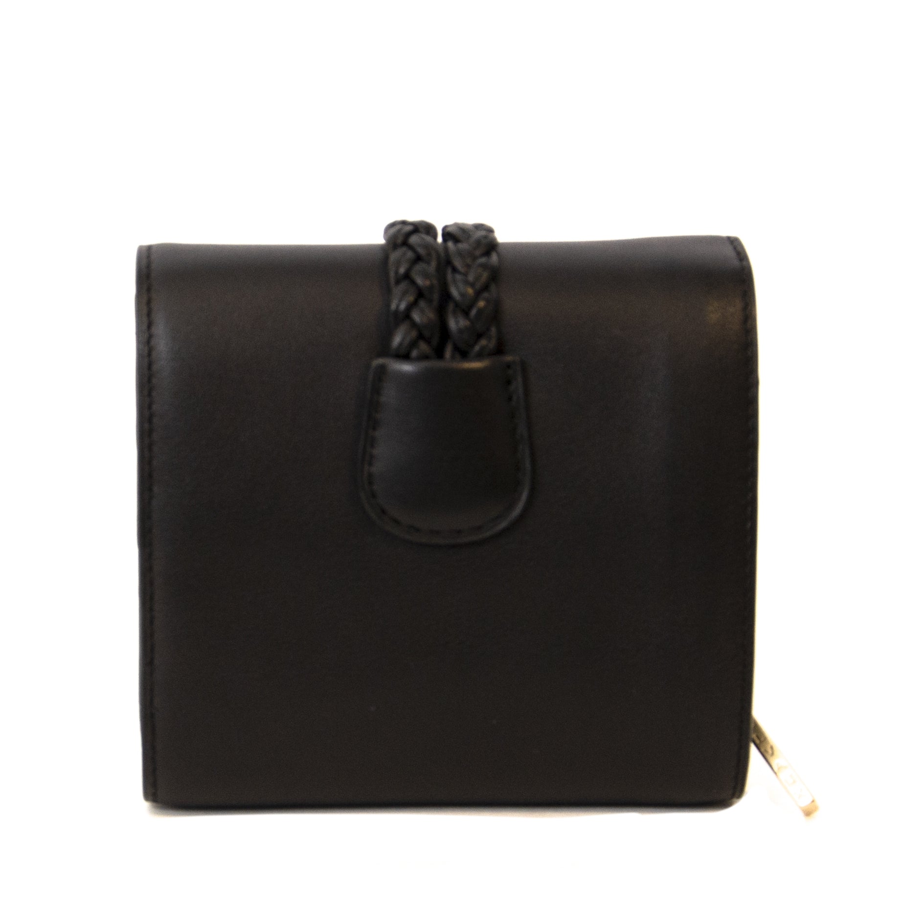 Buy authentic secondhand Delvaux handbag for the right price at LabelLOV webshop. Safe and secure shopping. Koop authentieke tweedehands Miu miu handtas voor de juiste prijs.