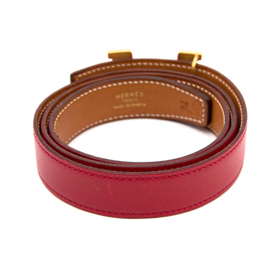 Vintage Hermes red H belt for the best price at Labellov webshop. Safe and secure online shopping with 100% authenticity. Vintage Hermes rouge H ceinture pour le meilleur prix.