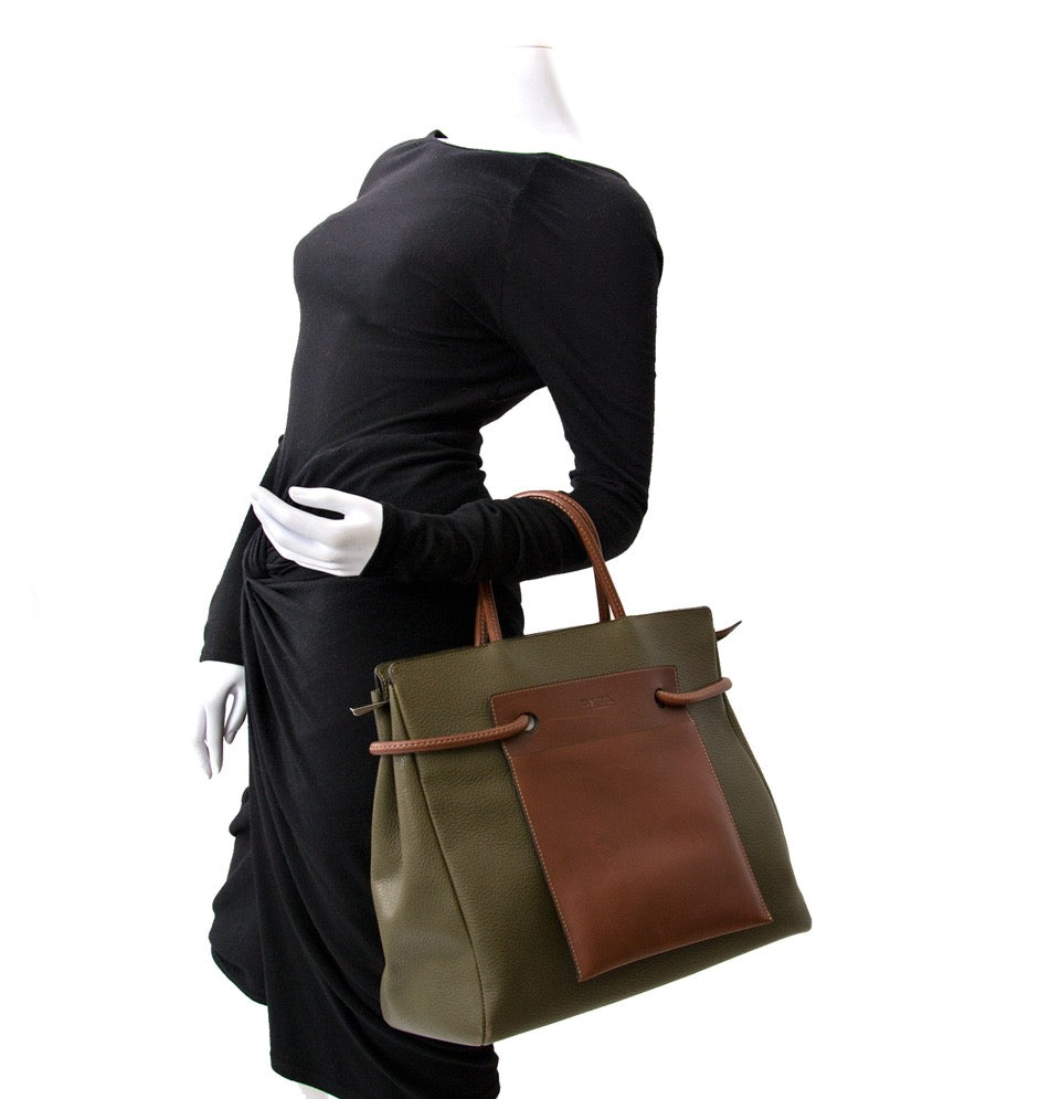 Acheter secur en ligne votre sac a mains Deux de Delvaux Two Tone Bag en cuir pour le meilleur prix