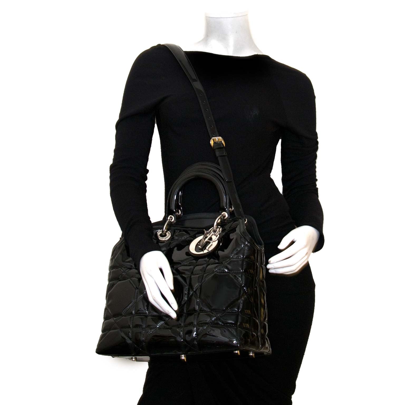 koop christian dior lady dior zwart patent tas bij labellov vintage mode webshop belgië