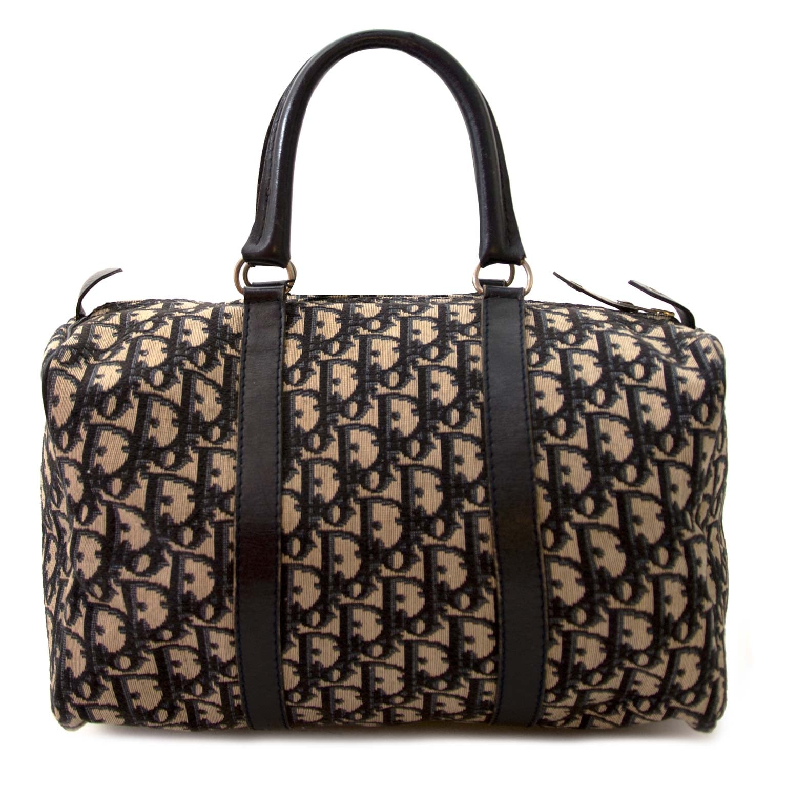 Achète des sacs de Dior maintenant à Labellov vintage webshop