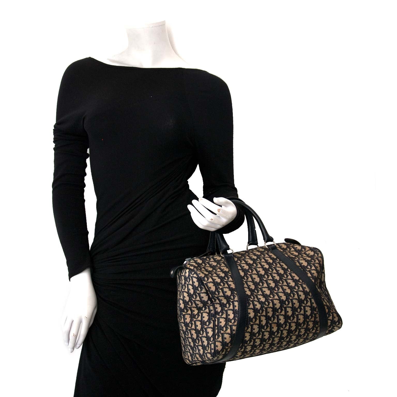 buy secondhand authentic Christian Dior Monogram Boston Bag at the right price at Labellov, online vintage webshop. Safe and secure shopping.